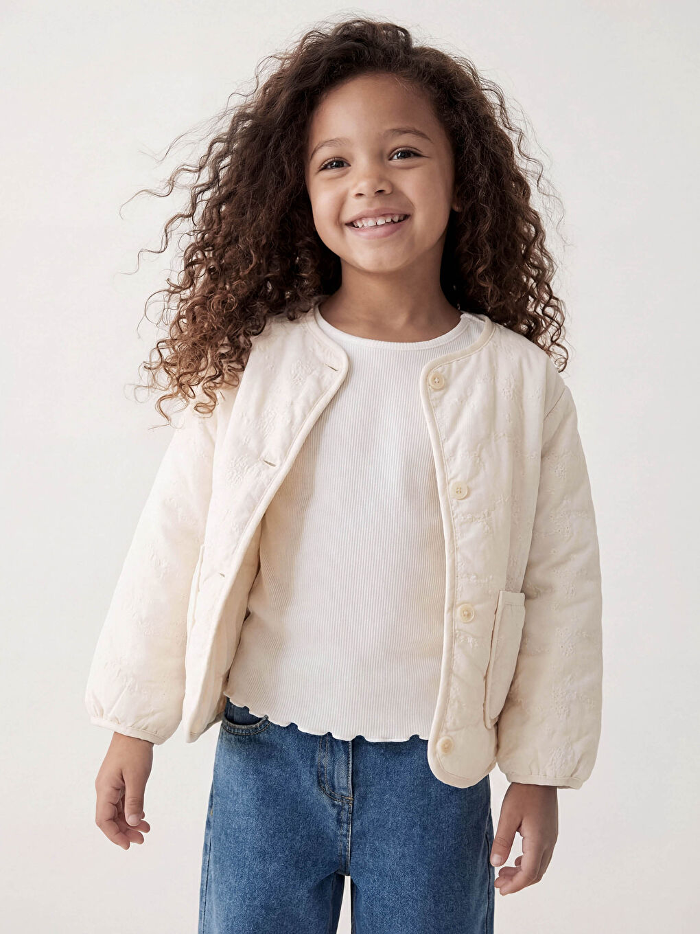 چاکەتی گوڵدار بۆ کچان