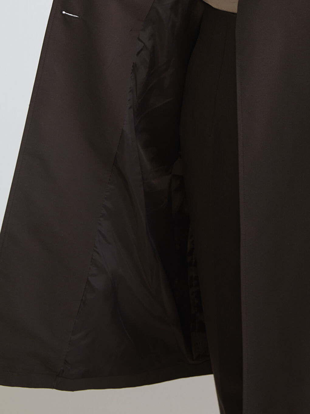 Kahverengi Kruvaze Yaka Kadın Trençkot-3