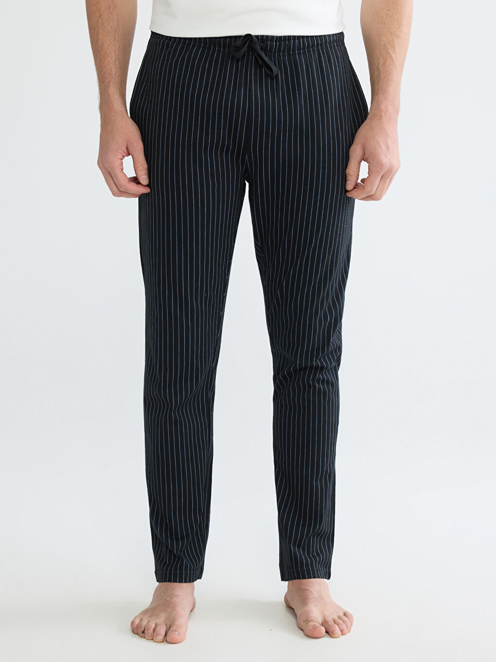 Чоловічі піжамні штани вільного крою зі смужками-1