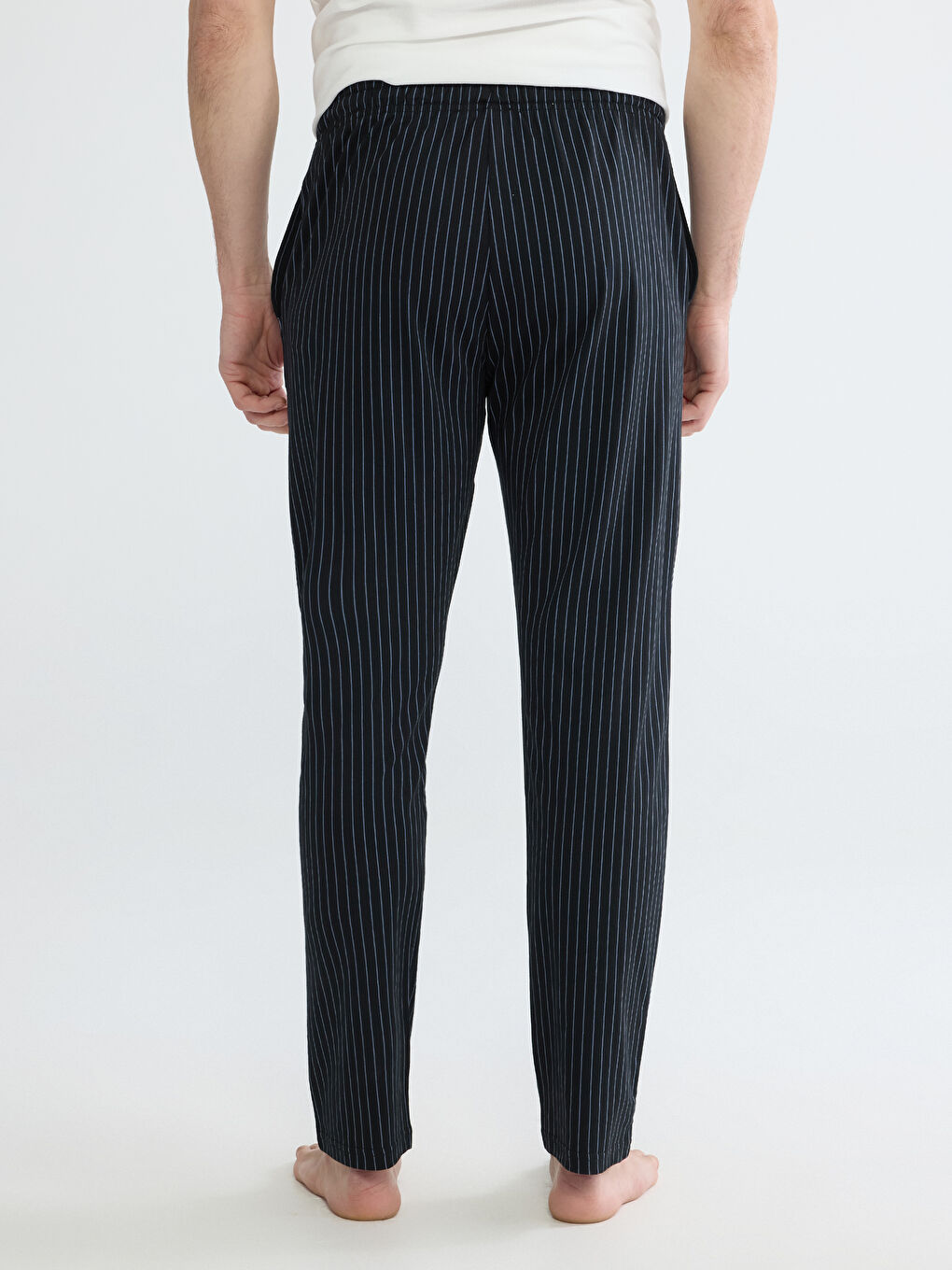 Чоловічі піжамні штани вільного крою зі смужками-3