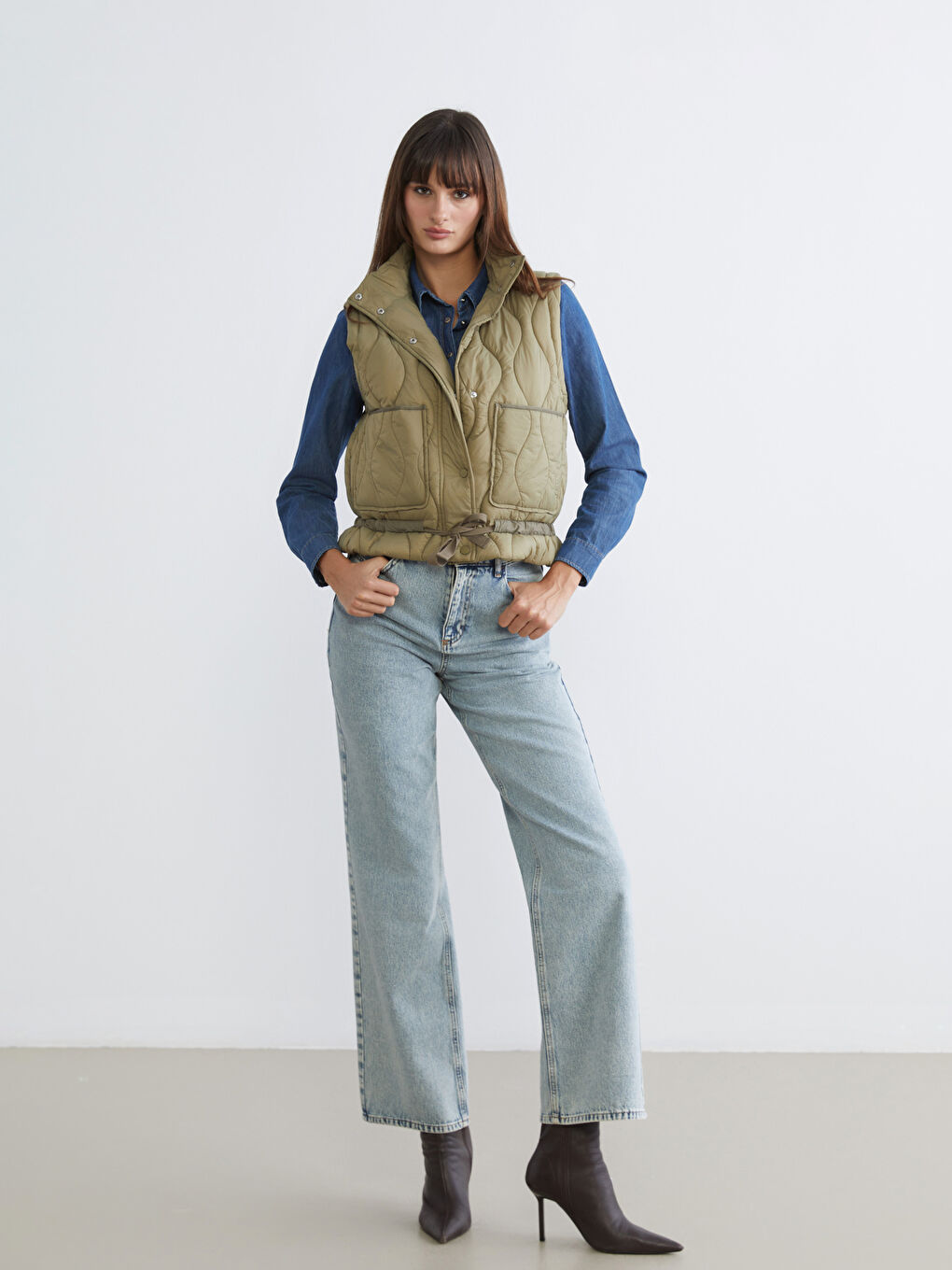 Woman KHAKI Puffer Gilet-1