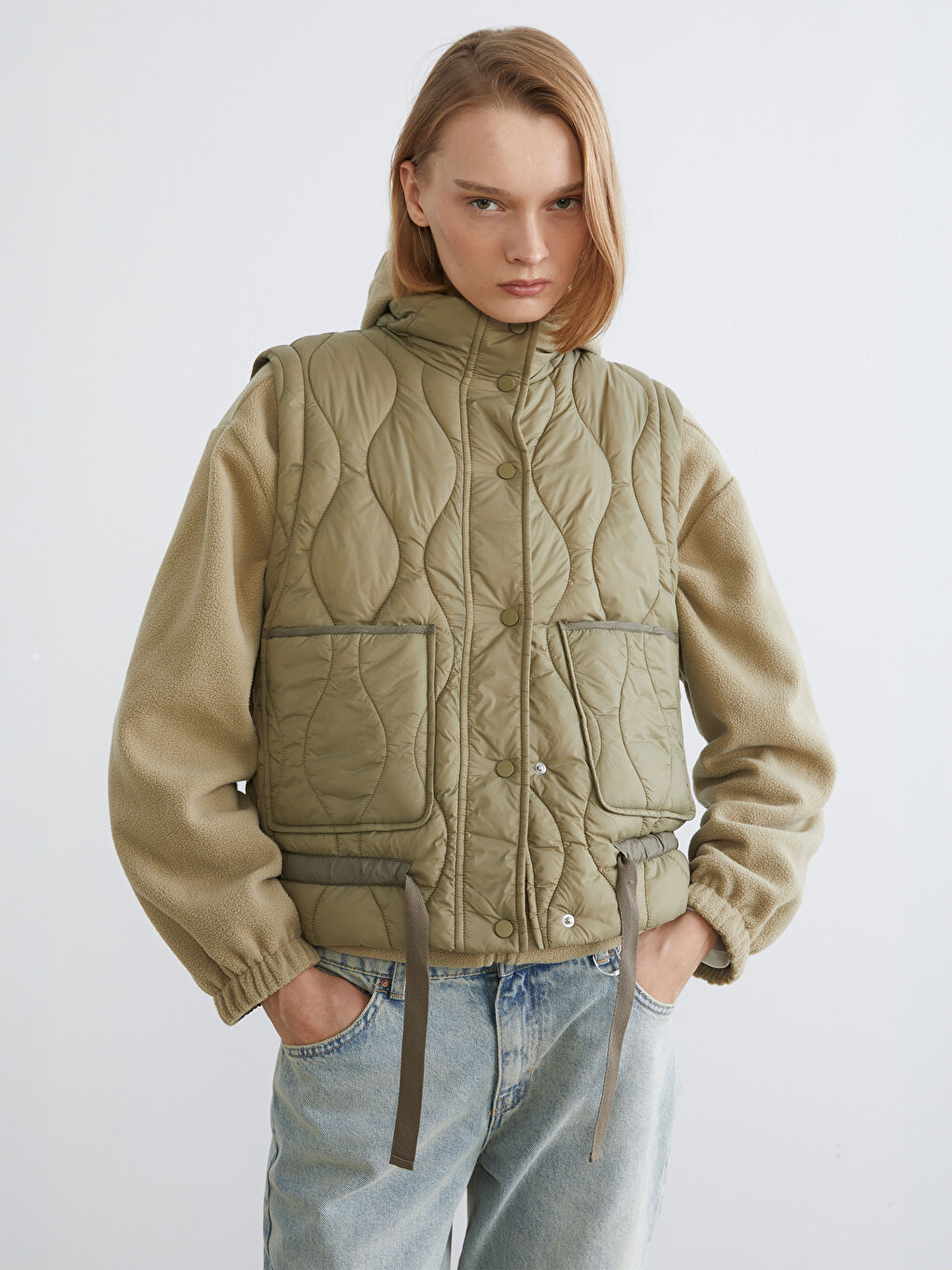 Haki Dik Yaka Kapitone Oversize Kadın Şişme Yelek