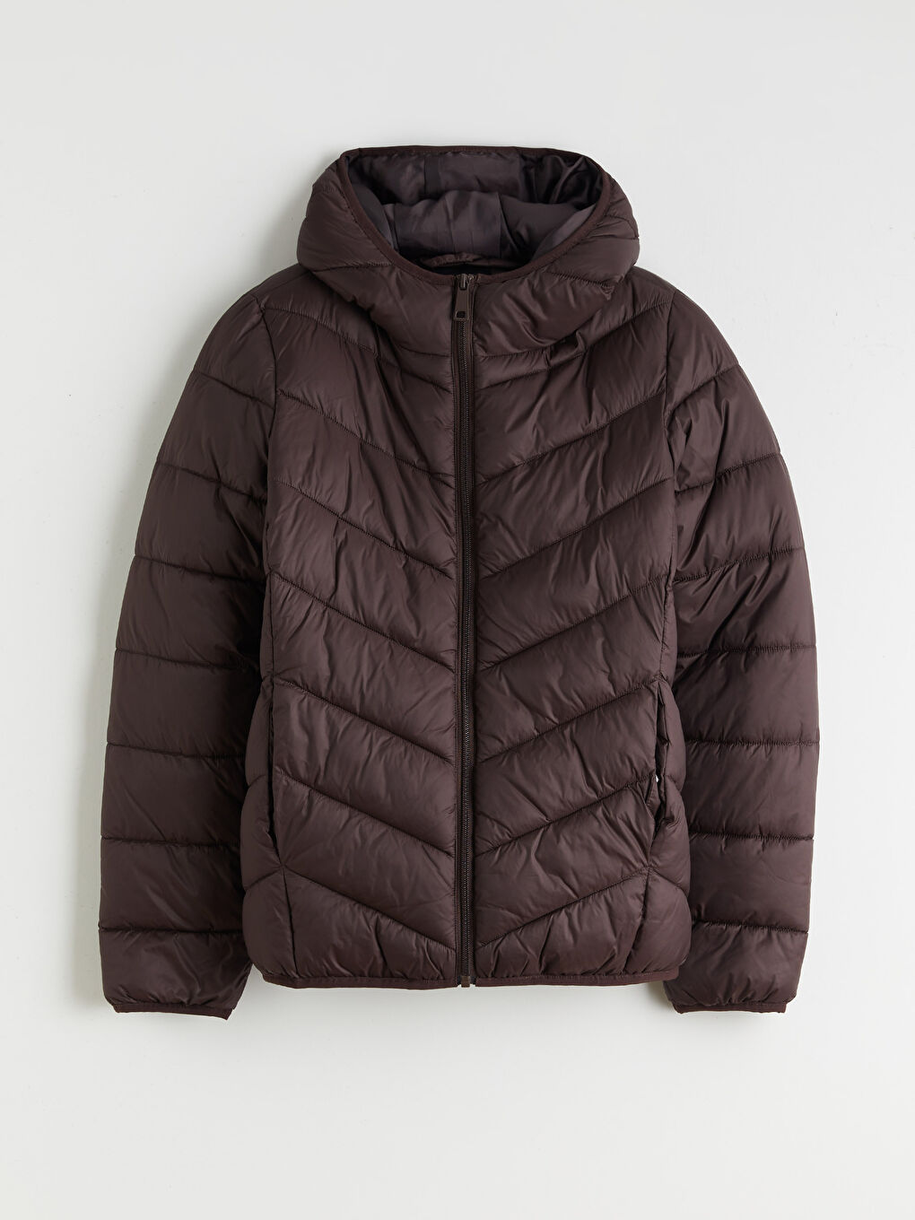 Kahverengi Kapüşonlu Kadın Şişme Mont-4