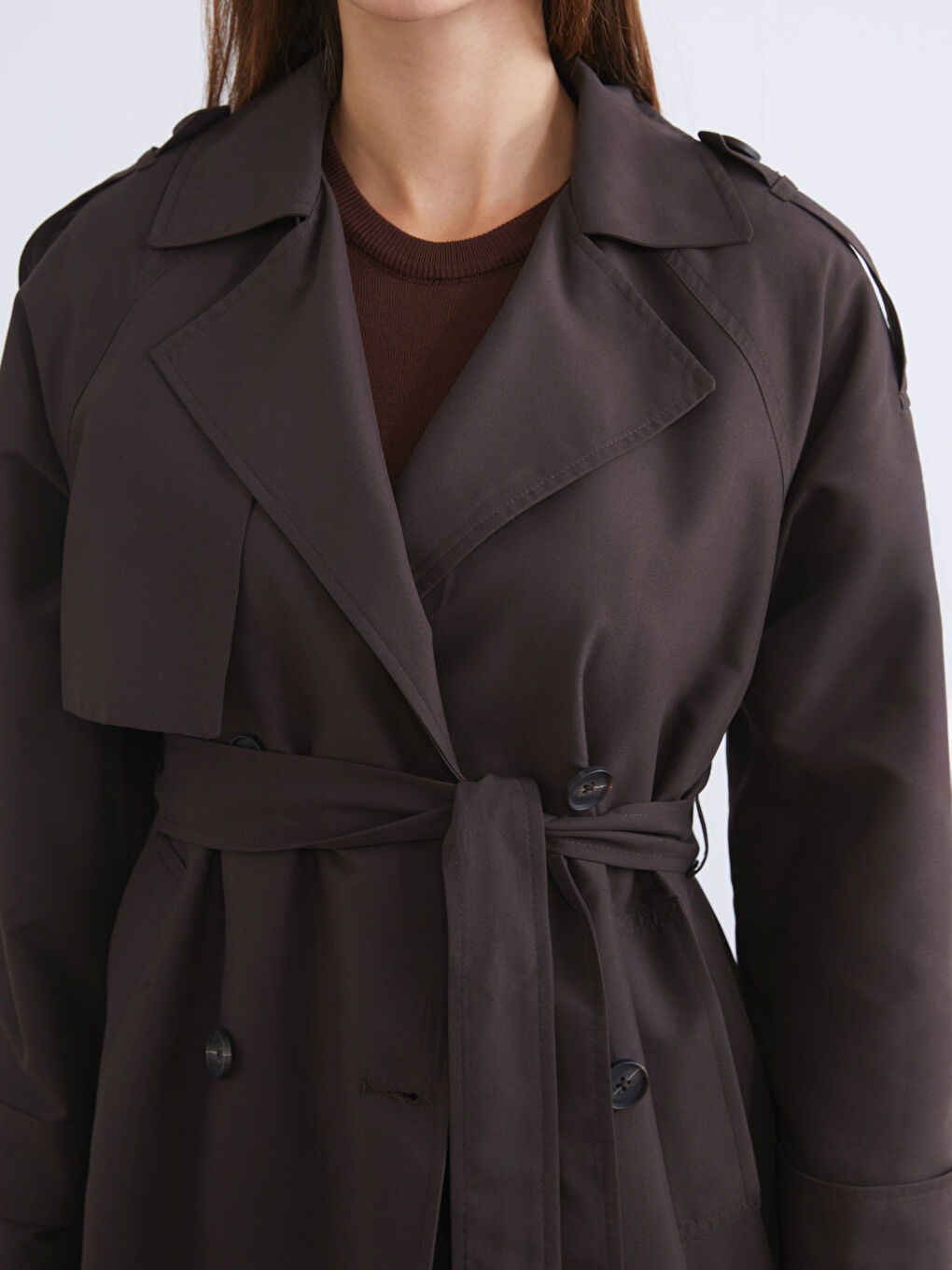 Kahverengi Kruvaze Yaka Kadın Trençkot-2