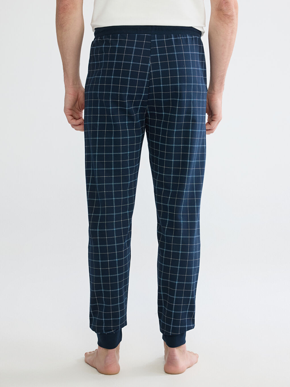 Classic Fit Plaid Men's Pajama Bottoms-3