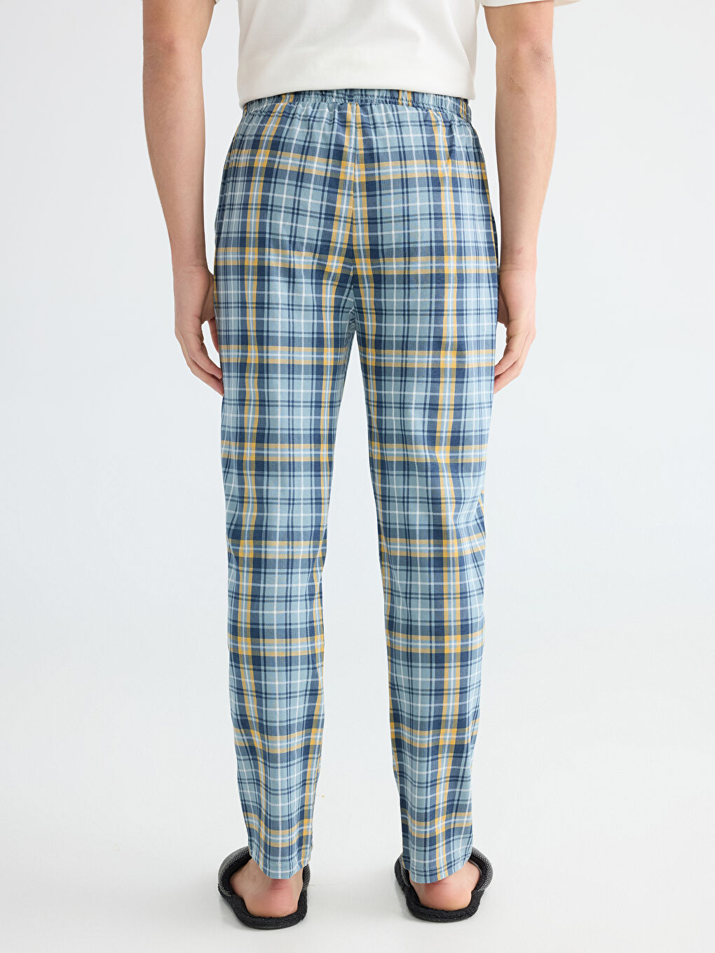 Classic Fit Plaid Men's Pajama Bottoms-3