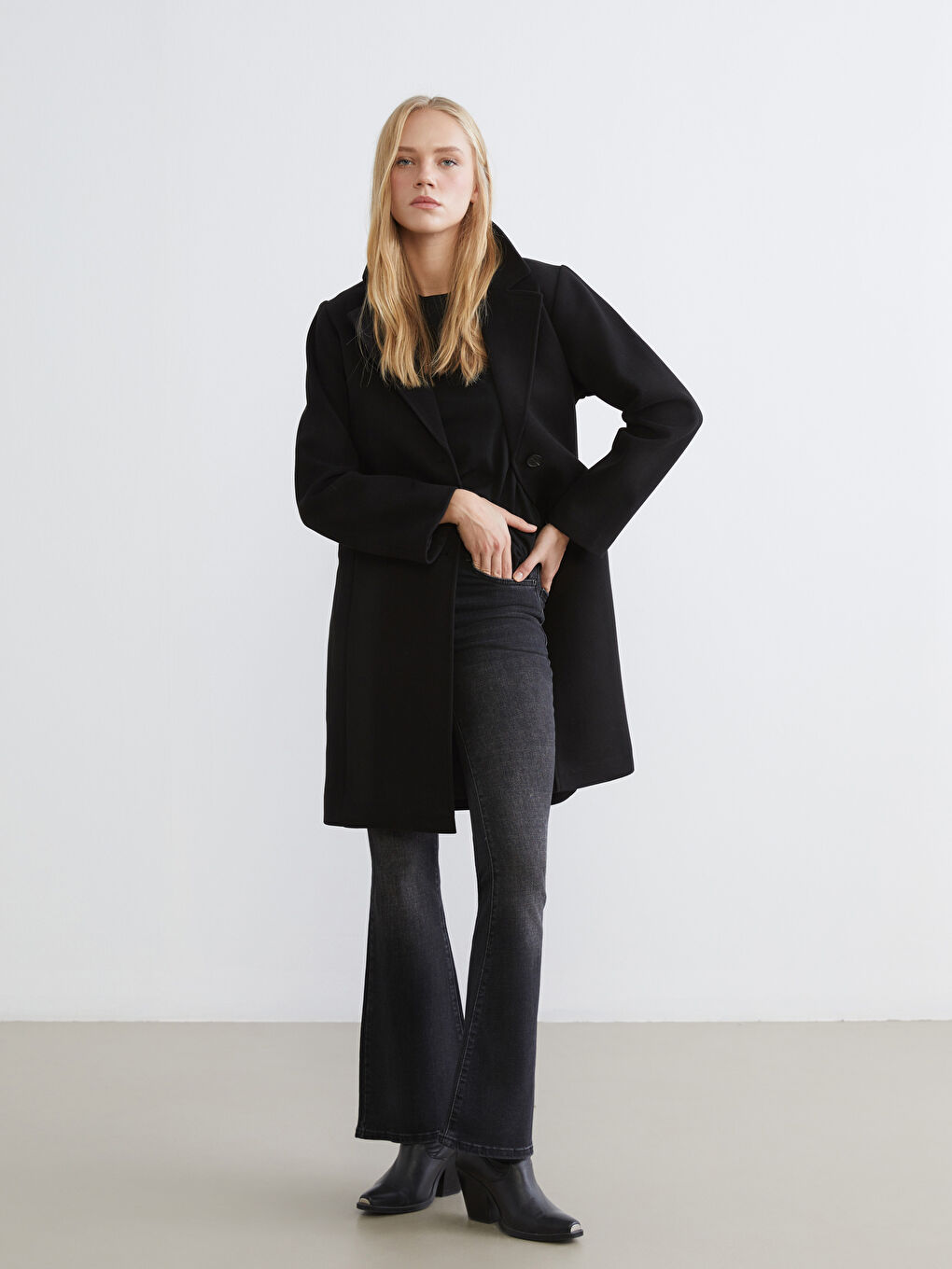 CRNA Kaput od mešavine vune Žena