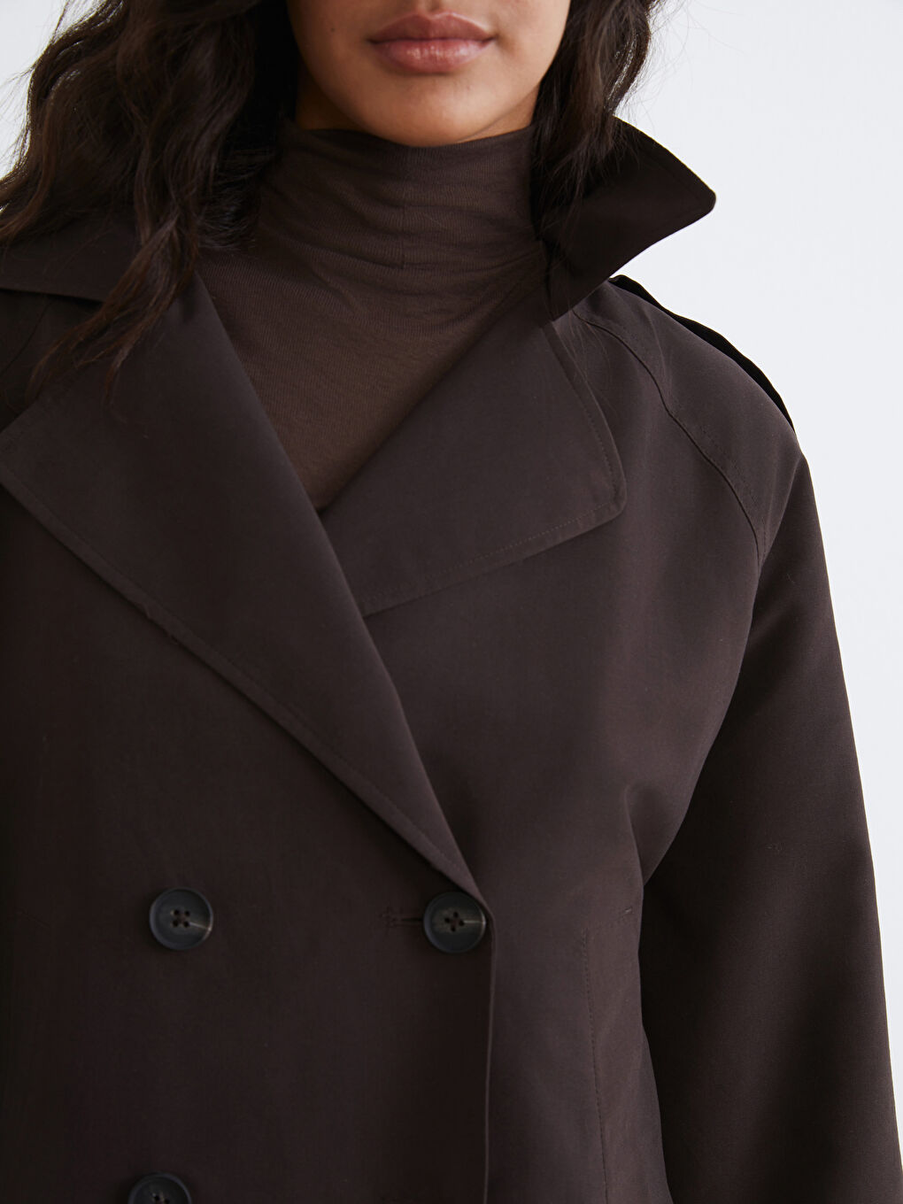 Kahverengi Kruvaze Yaka Oversize Kadın Trençkot	-2