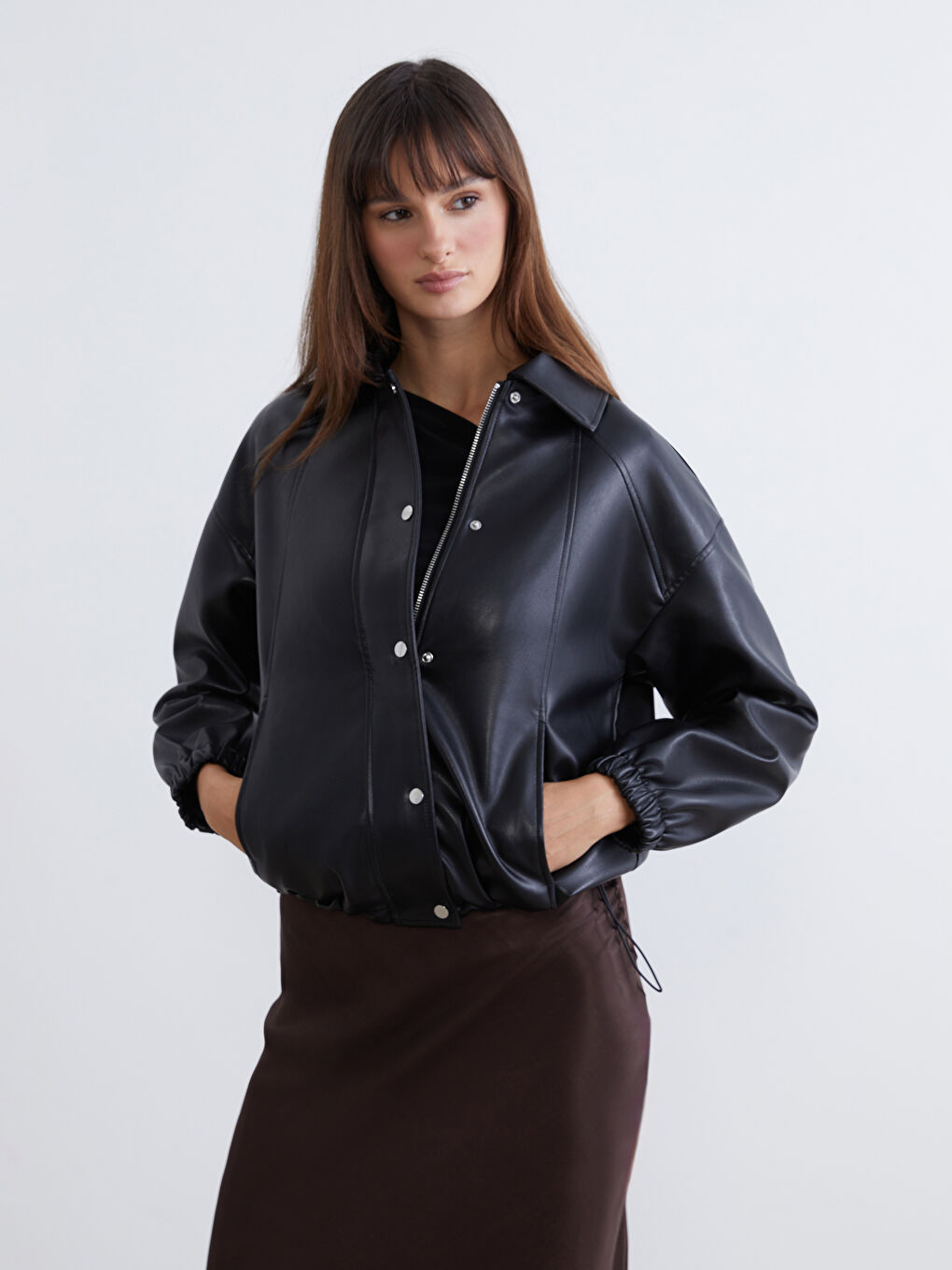 Siyah Gömlek Yaka Oversize Kadın Deri Görünümlü Ceket
