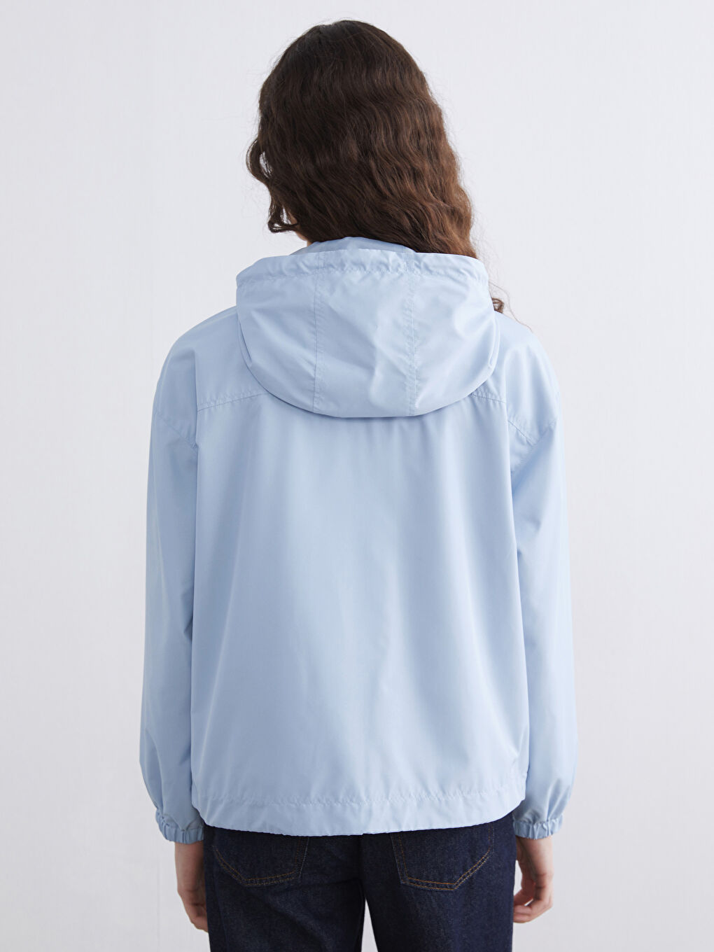 Oversized hooded raincoat for women.-4