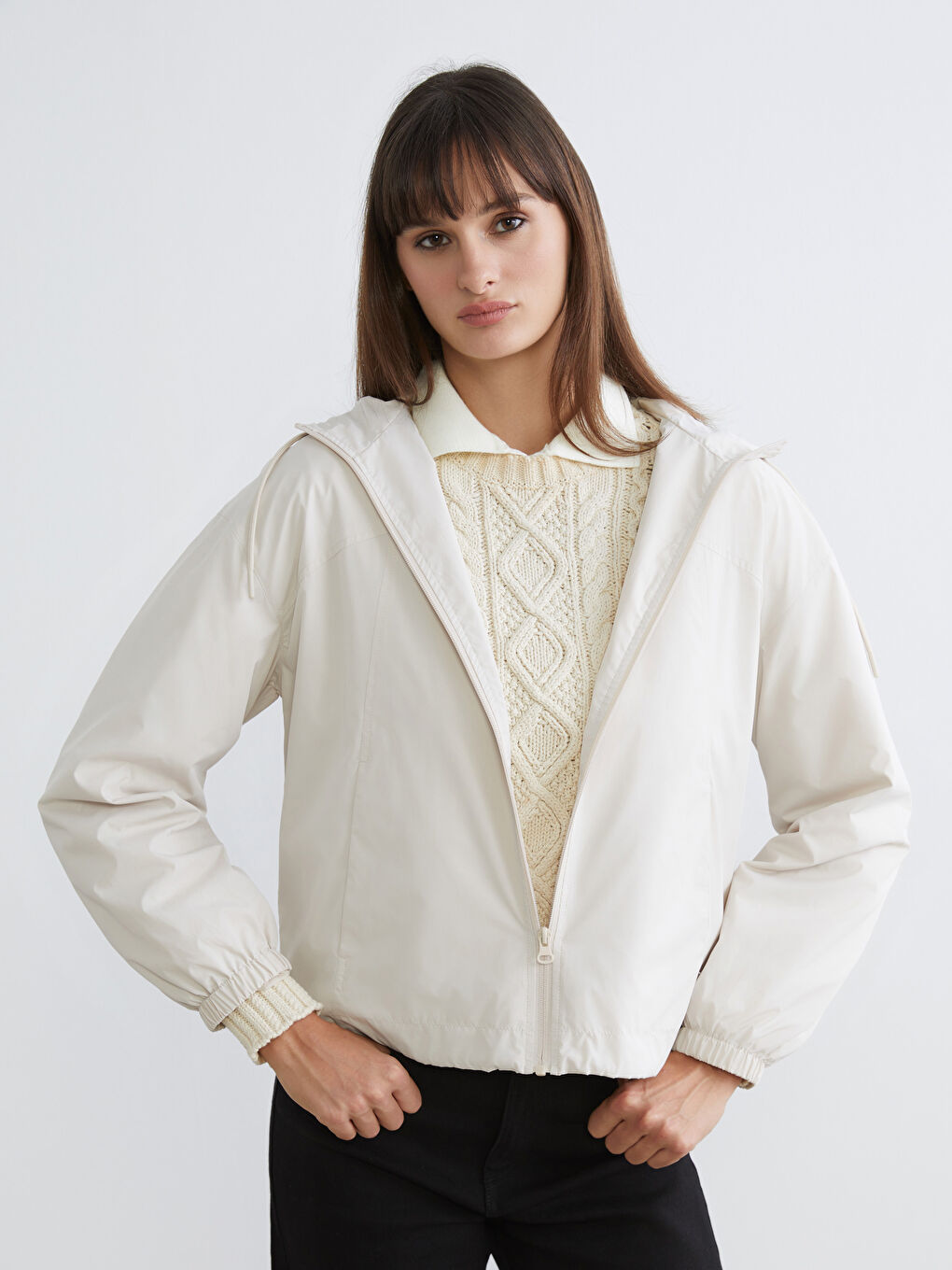 پالتۆی بەرباران بێجی ژن