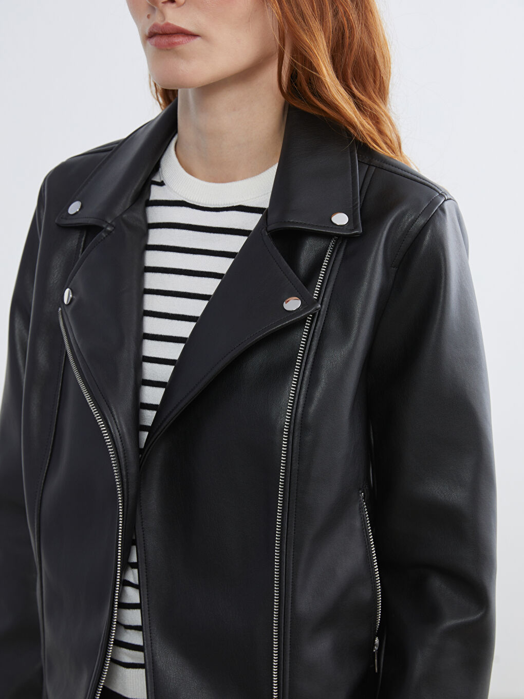 Siyah Biker Yaka Kadın Deri Görünümlü Ceket-2