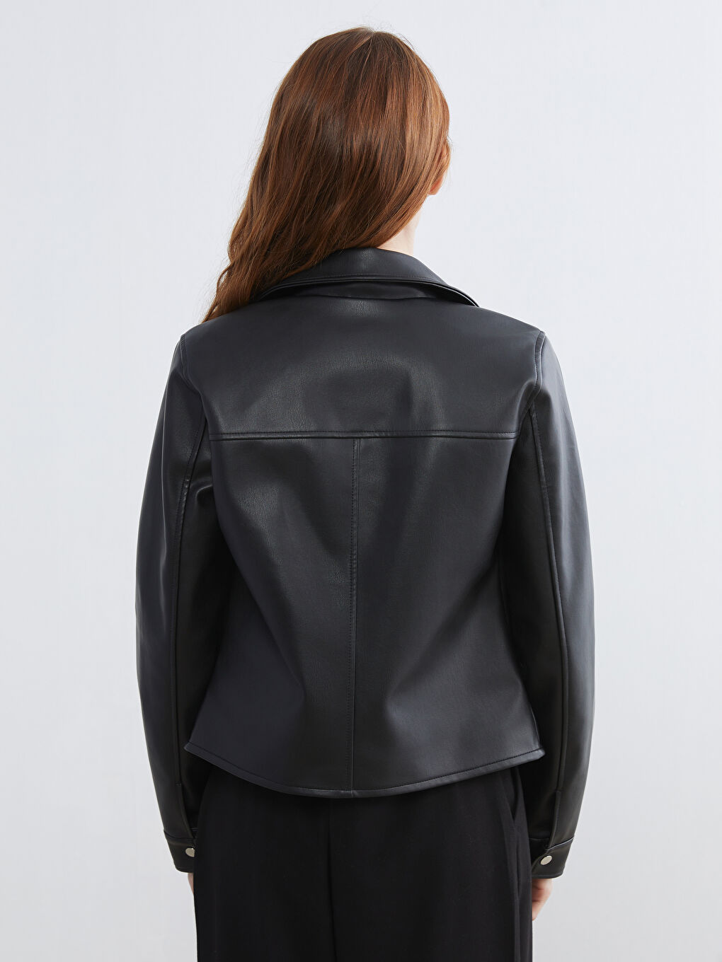 Siyah Biker Yaka Kadın Deri Görünümlü Ceket-4