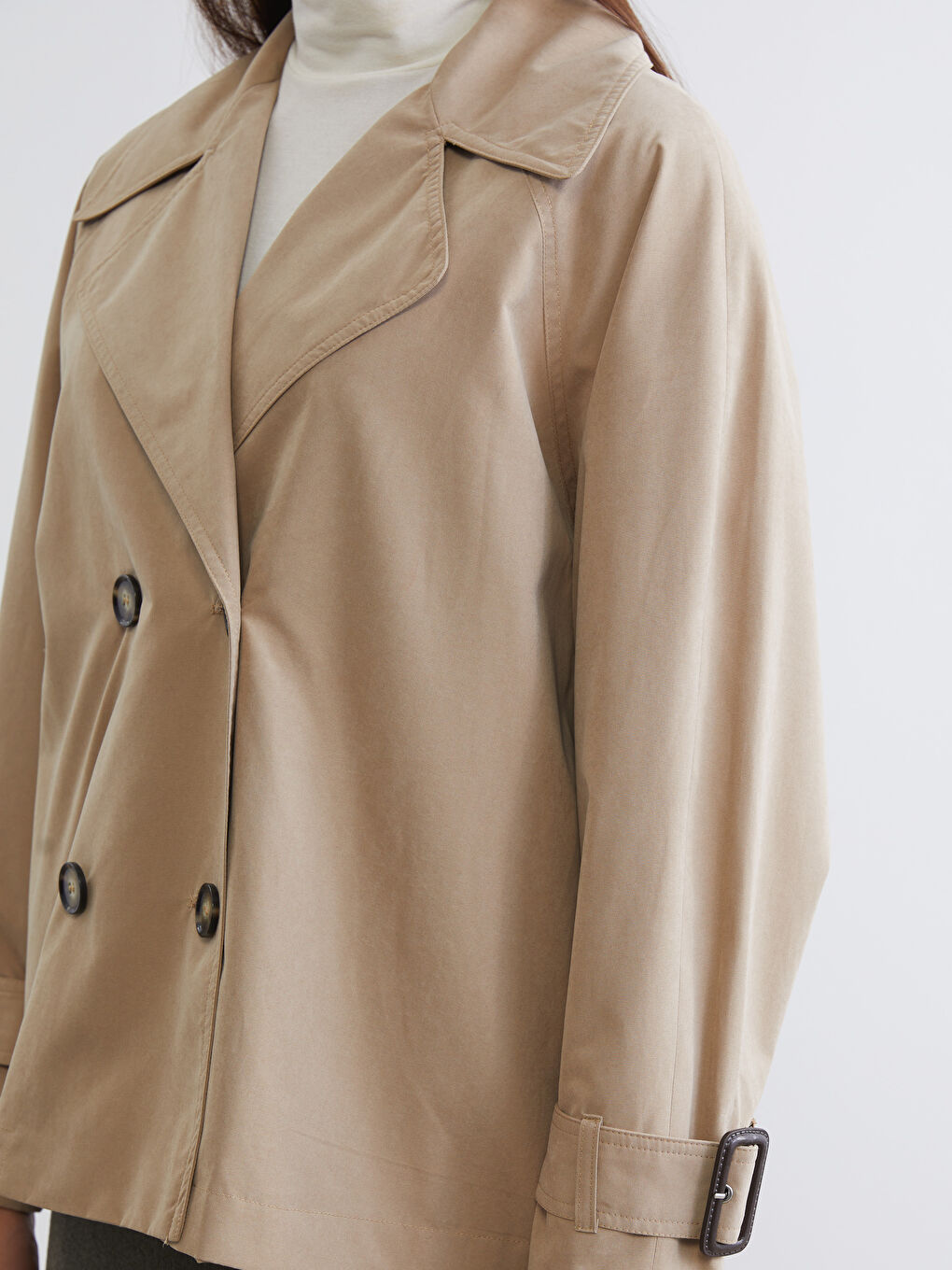 Kahverengi Kruvaze Yaka Oversize Kadın Trençkot-2