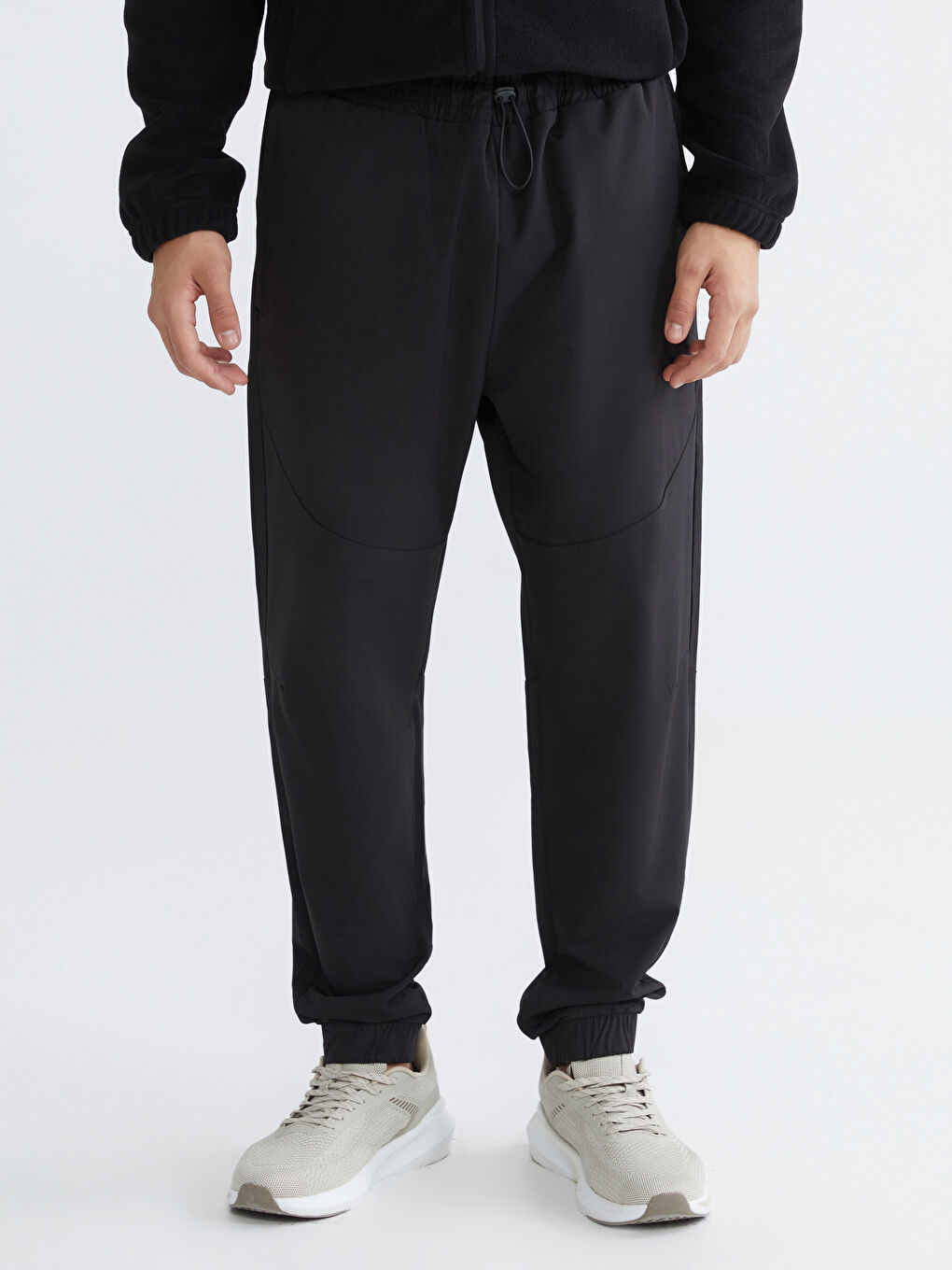 Siyah Standart Kalıp Erkek Jogger Eşofman Altı-1