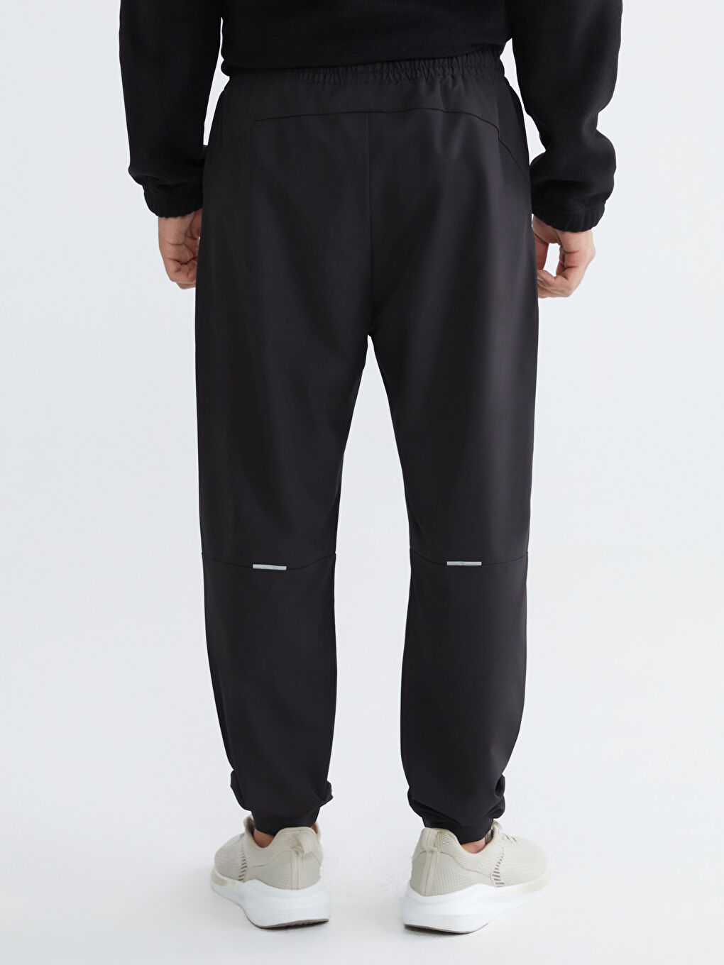 Siyah Standart Kalıp Erkek Jogger Eşofman Altı-3