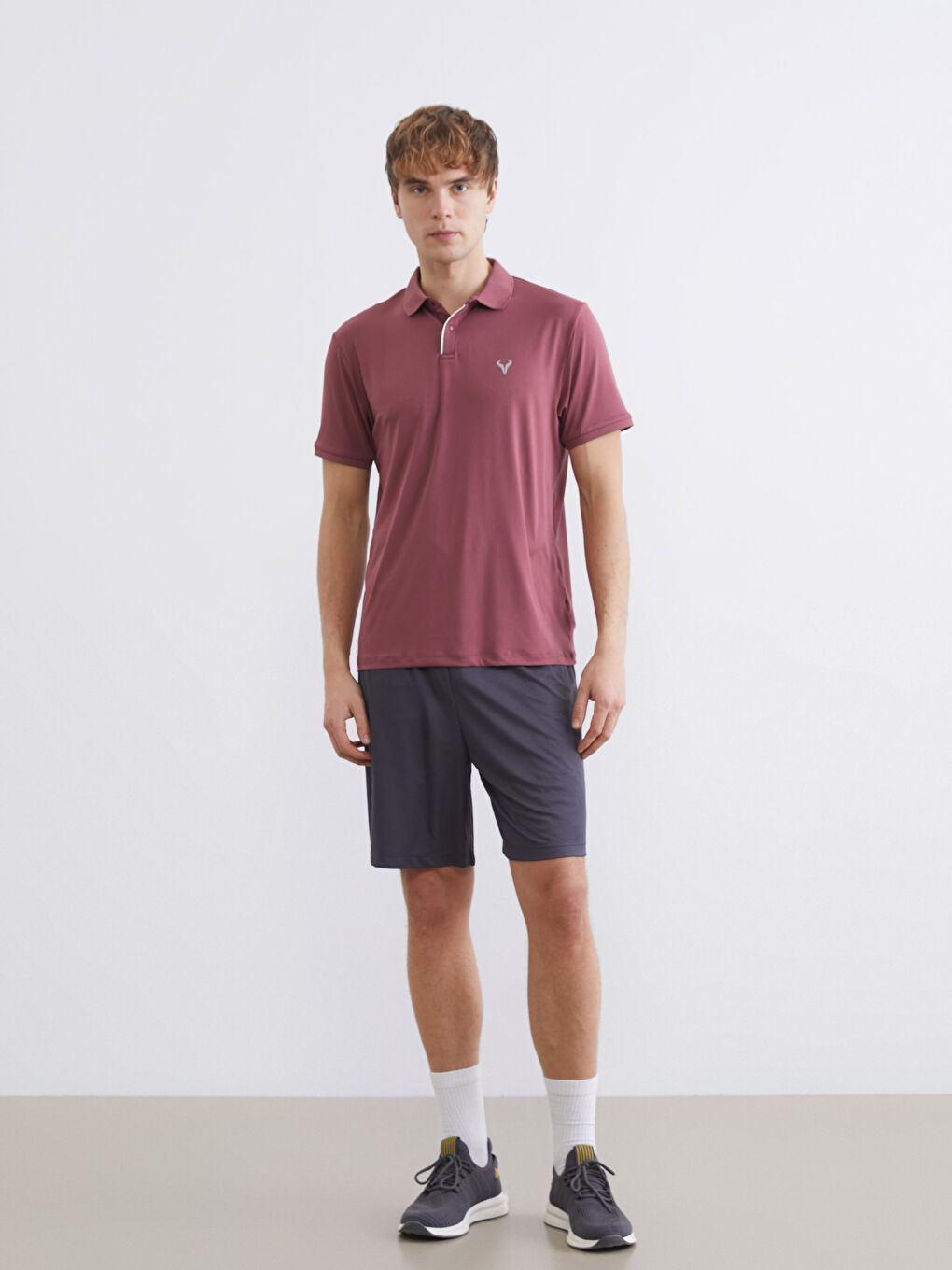 Pembe Polo Yaka Nakışlı Erkek Spor Tişört-1