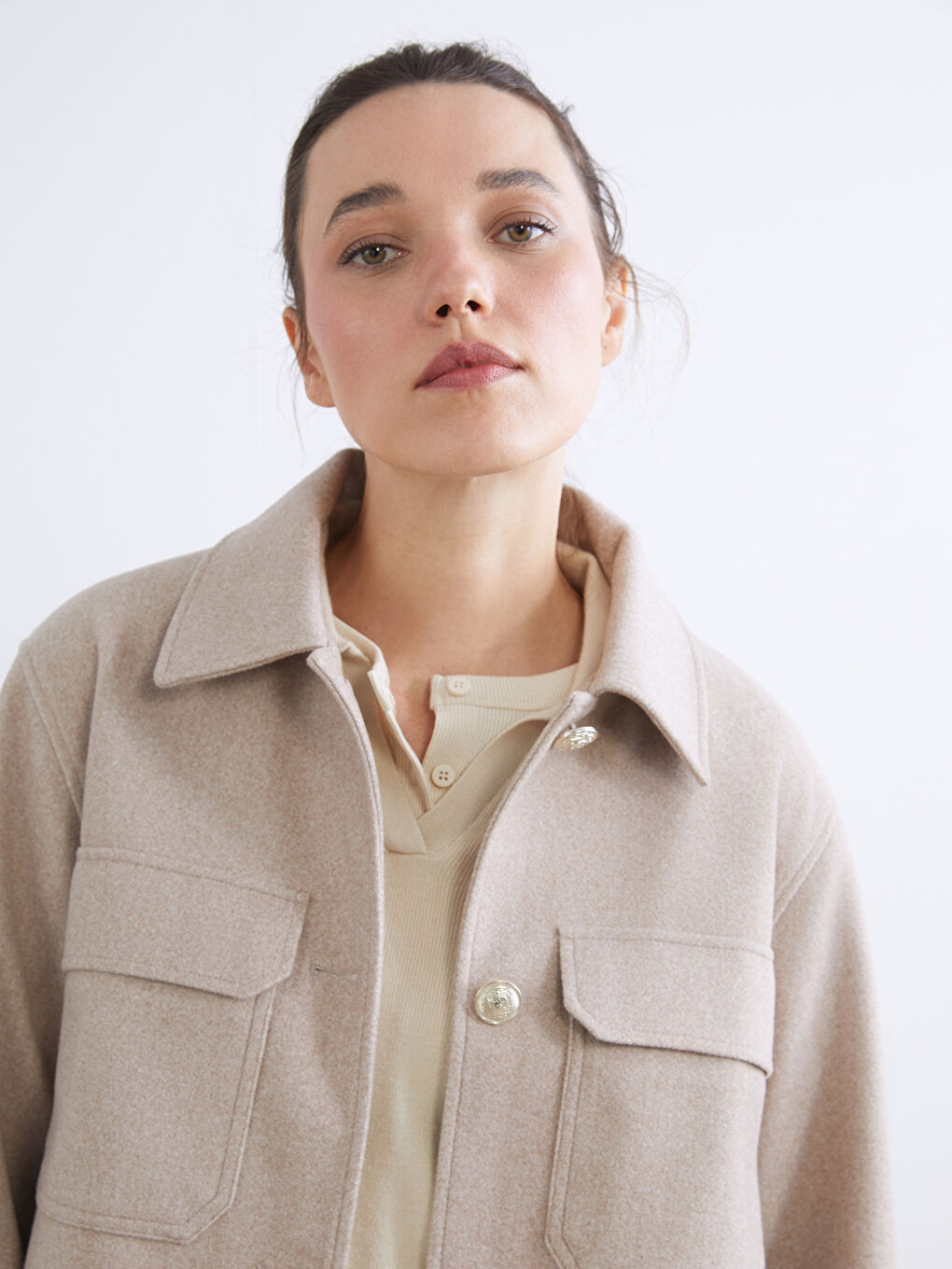 Bej Gömlek Yaka Kadın Kaşe Ceket	-2
