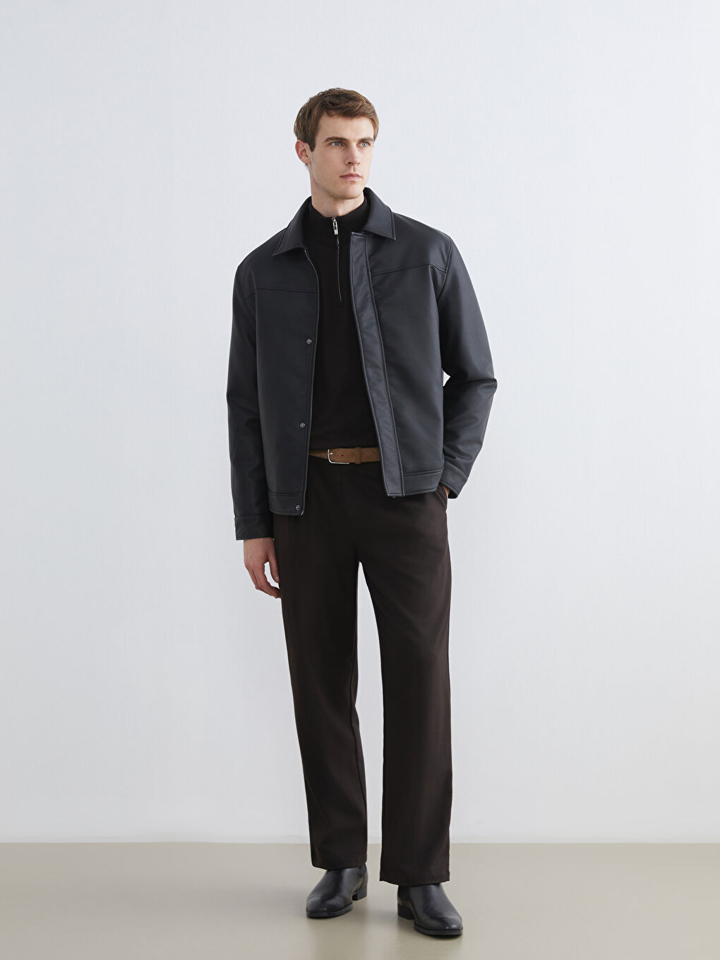 Siyah Standart Kalıp Erkek Deri Görünümlü Mont-1