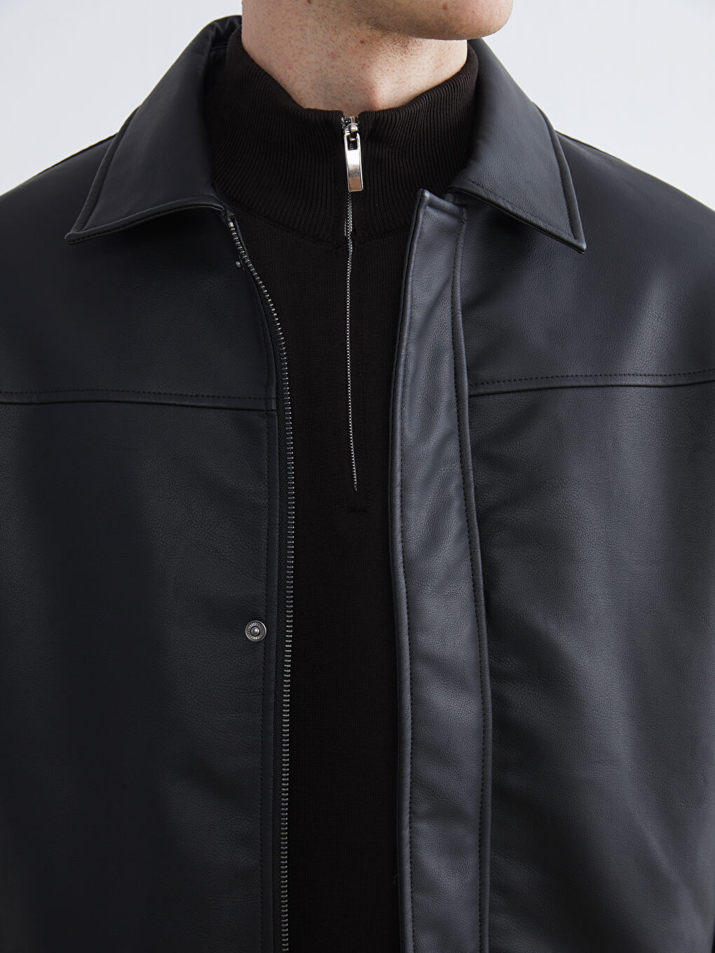 Siyah Standart Kalıp Erkek Deri Görünümlü Mont-2