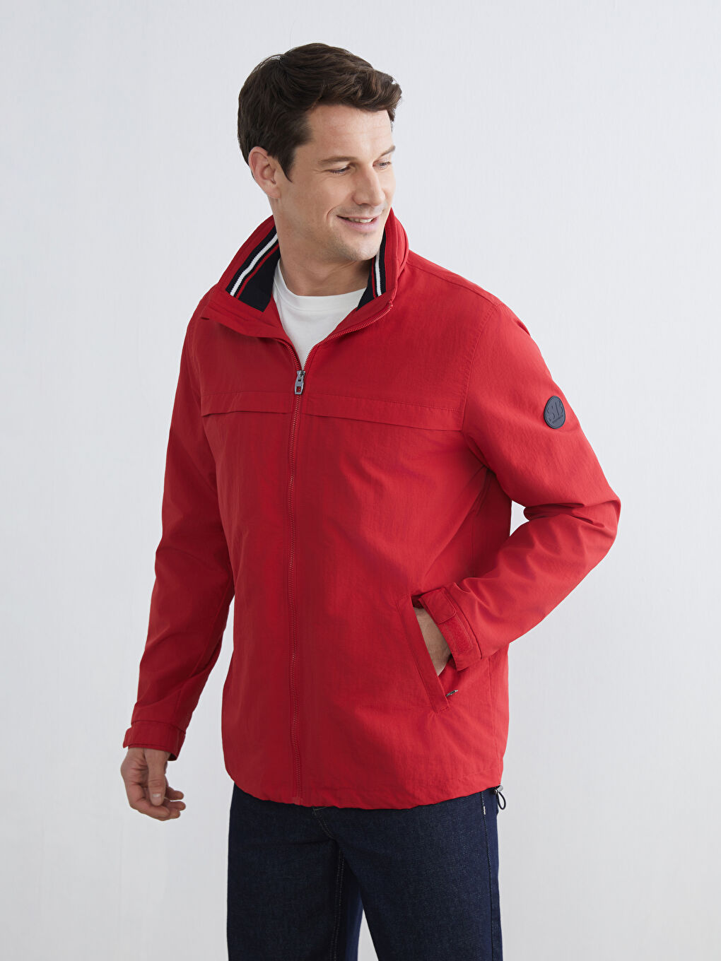 Kırmızı Standart Kalıp Kapüşonlu Erkek Yağmurluk