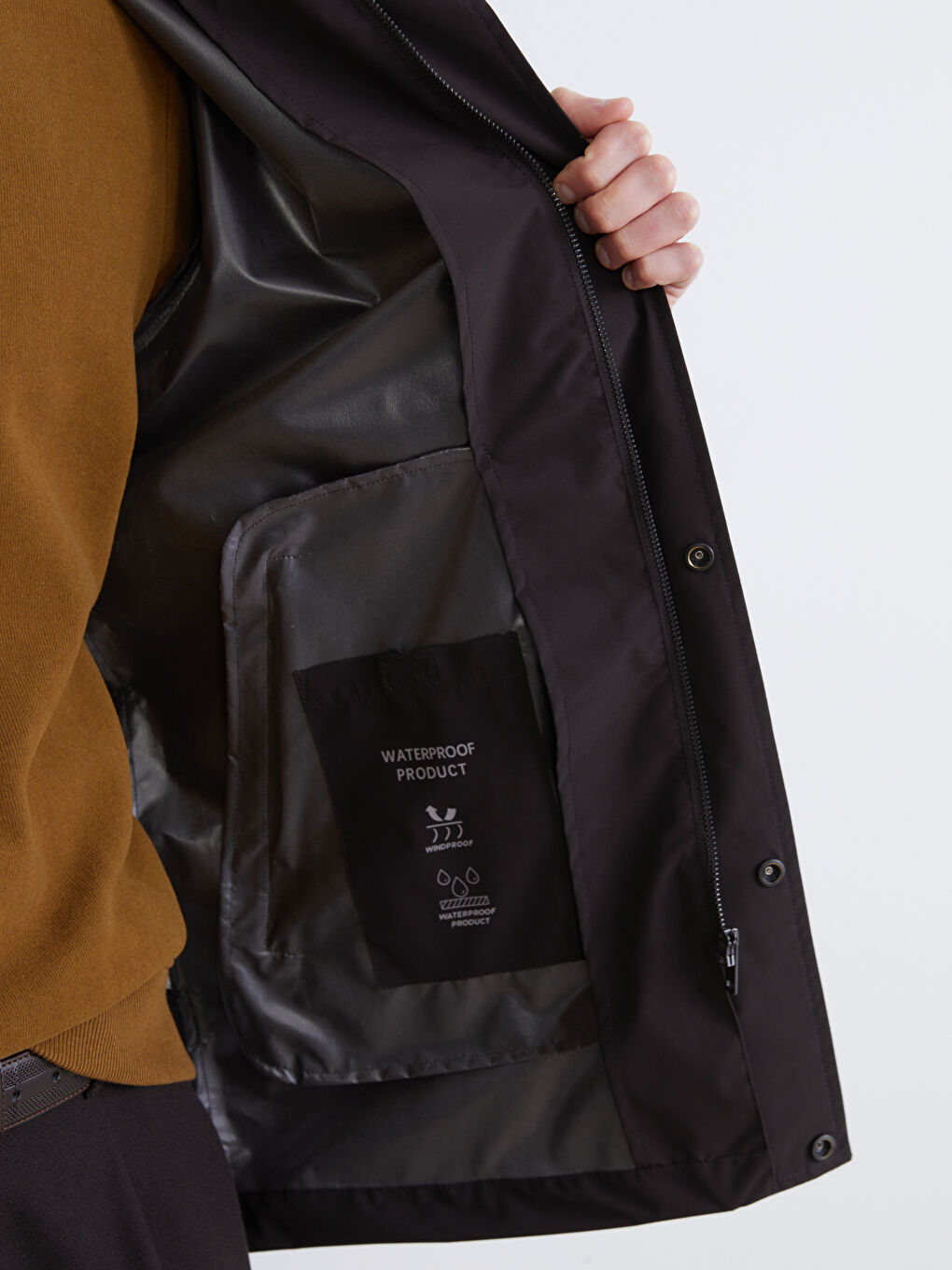 Kahverengi Standart Kalıp Kapüşonlu Erkek Yağmurluk-3