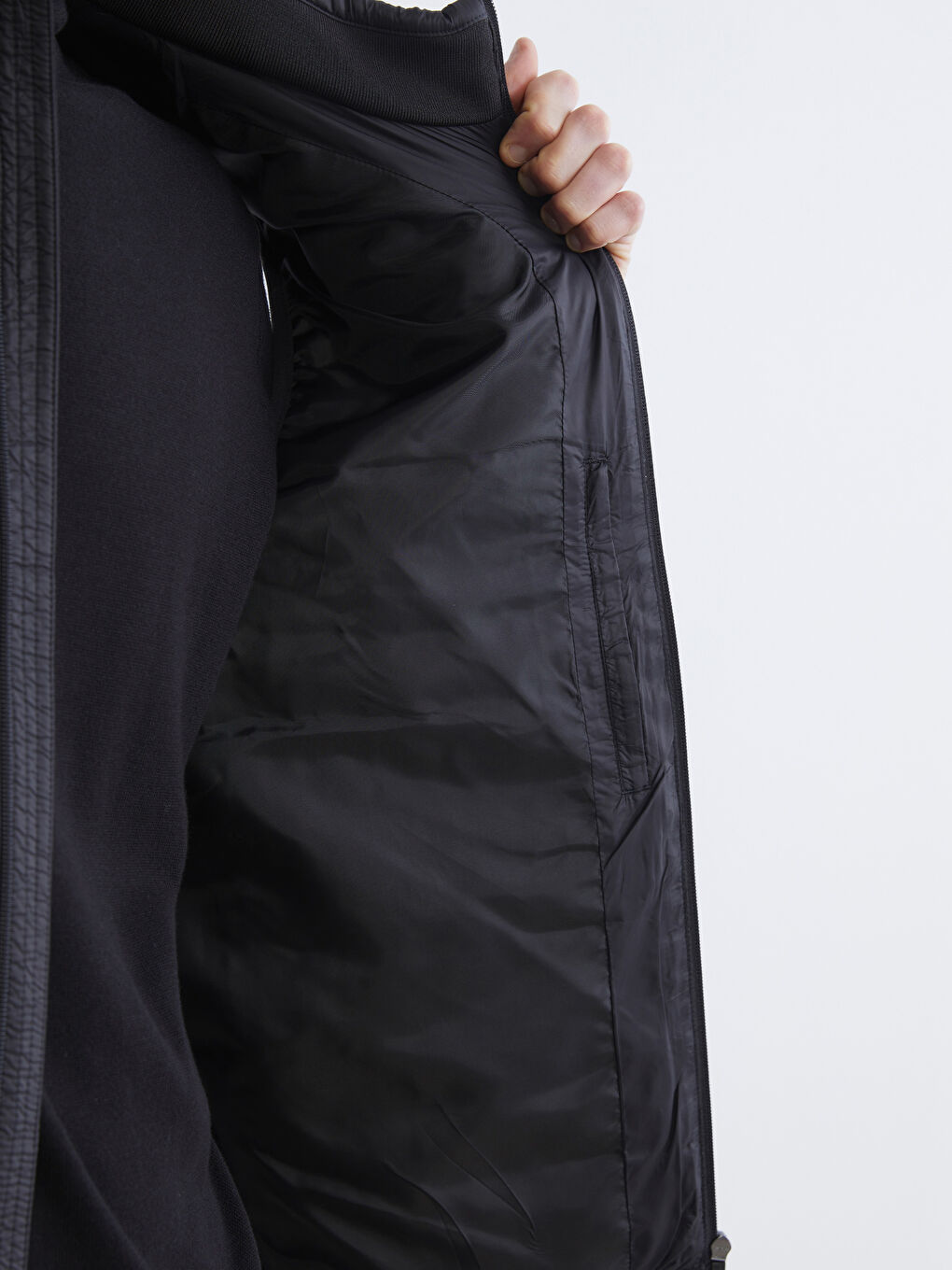 Siyah Dik Yaka Erkek Şişme Yelek-3