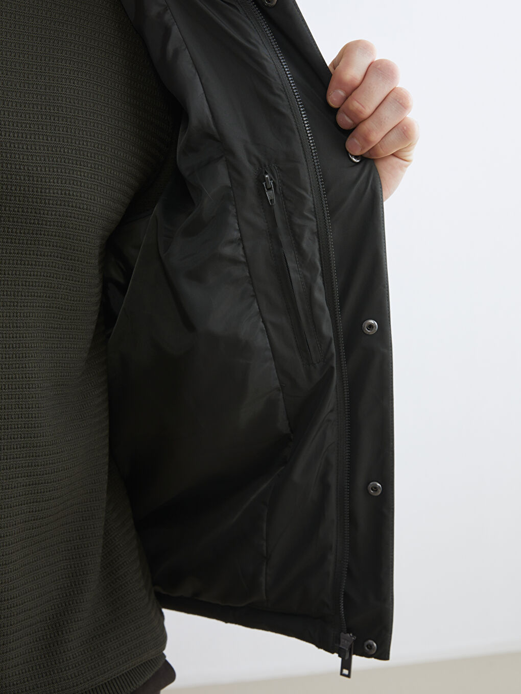 Haki Standart Kalıp Dik Yaka Erkek Şişme Yelek-3