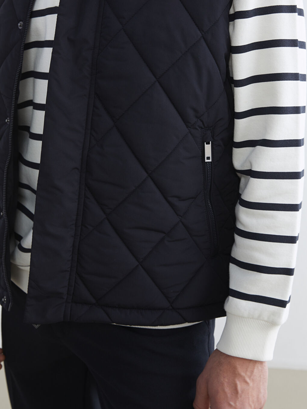 Lacivert Standart Kalıp Dik Yaka Erkek Şişme Yelek-2