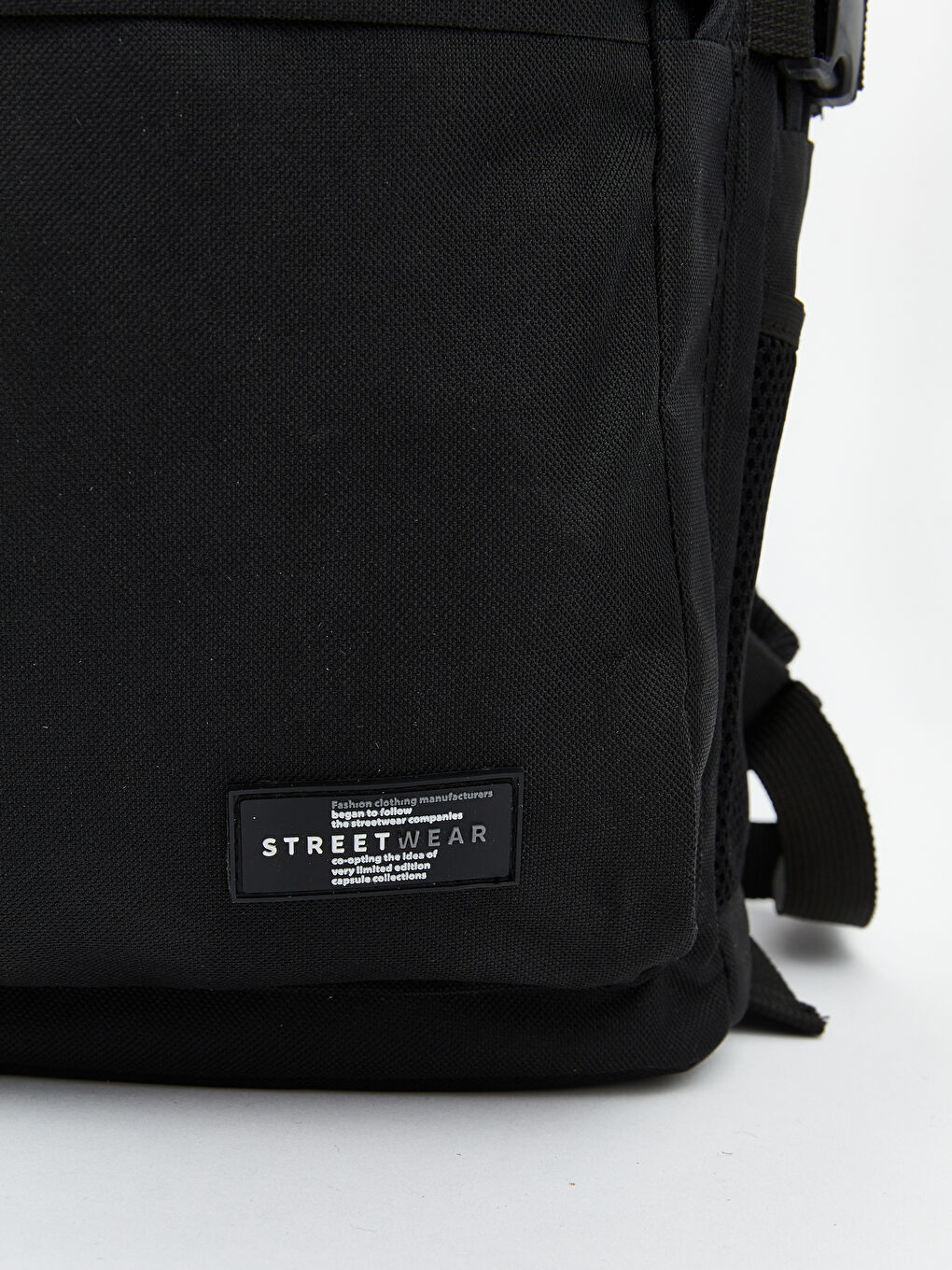 Siyah Baskılı Erkek Sırt Çantası-3