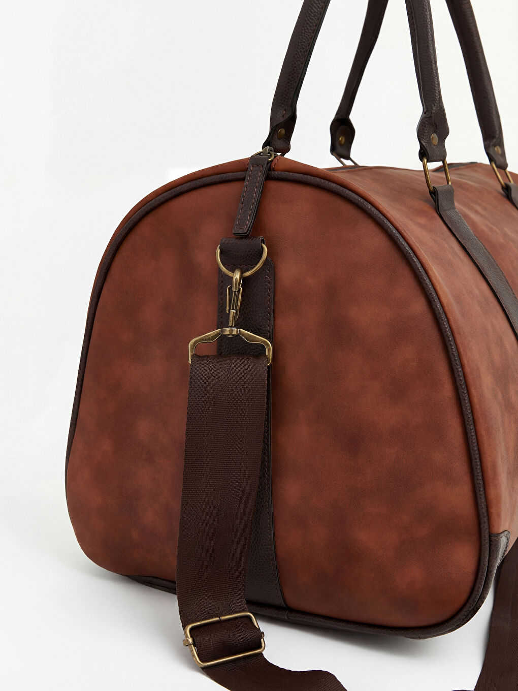 Kahverengi Süet Görünümlü Erkek Spor Çantası-2