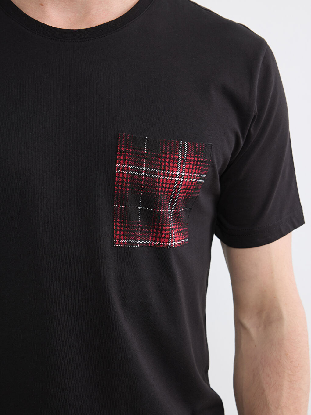 Siyah Bisiklet Yaka Ekose Erkek Pijama Üst-1