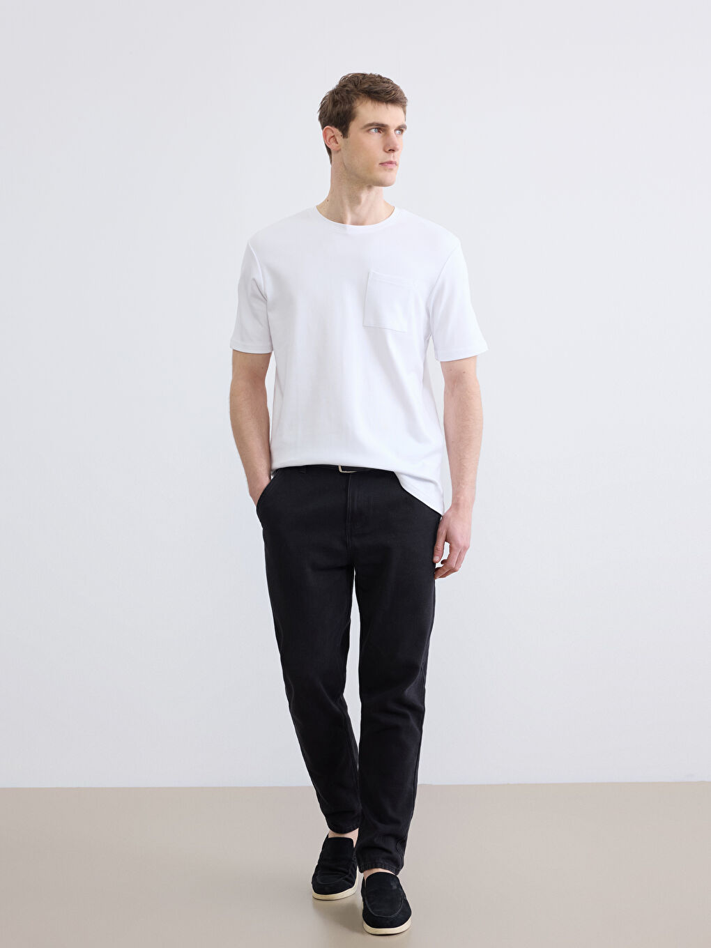 Beyaz Bisiklet Yaka Penye Erkek Tişört-1