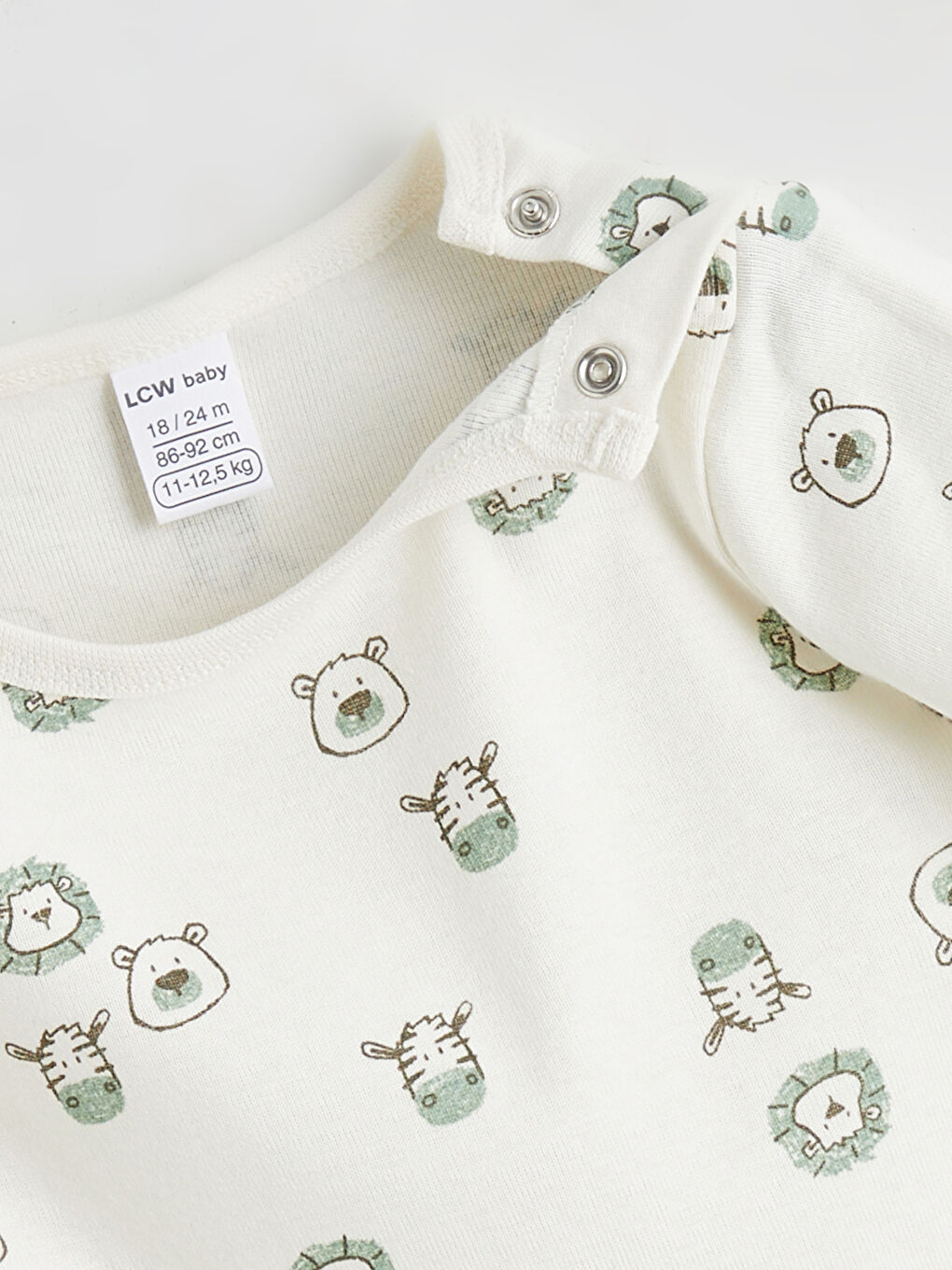 Ekru Bisiklet Yaka Desenli Erkek Bebek Çıtçıtlı Body

-2