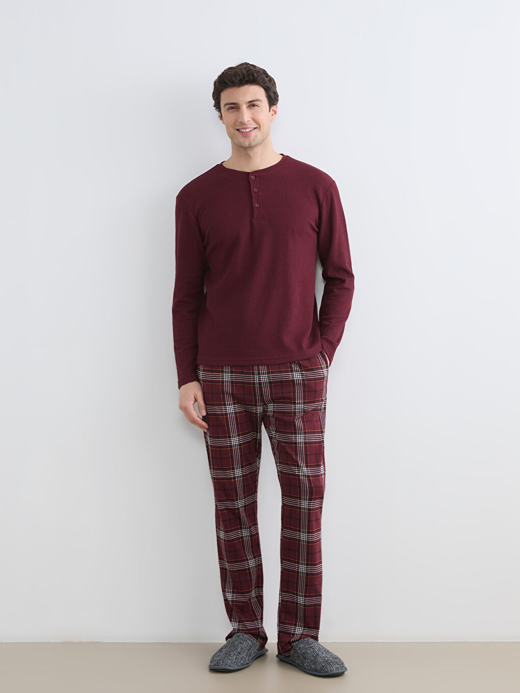Classic Fit Men's Pajama Set