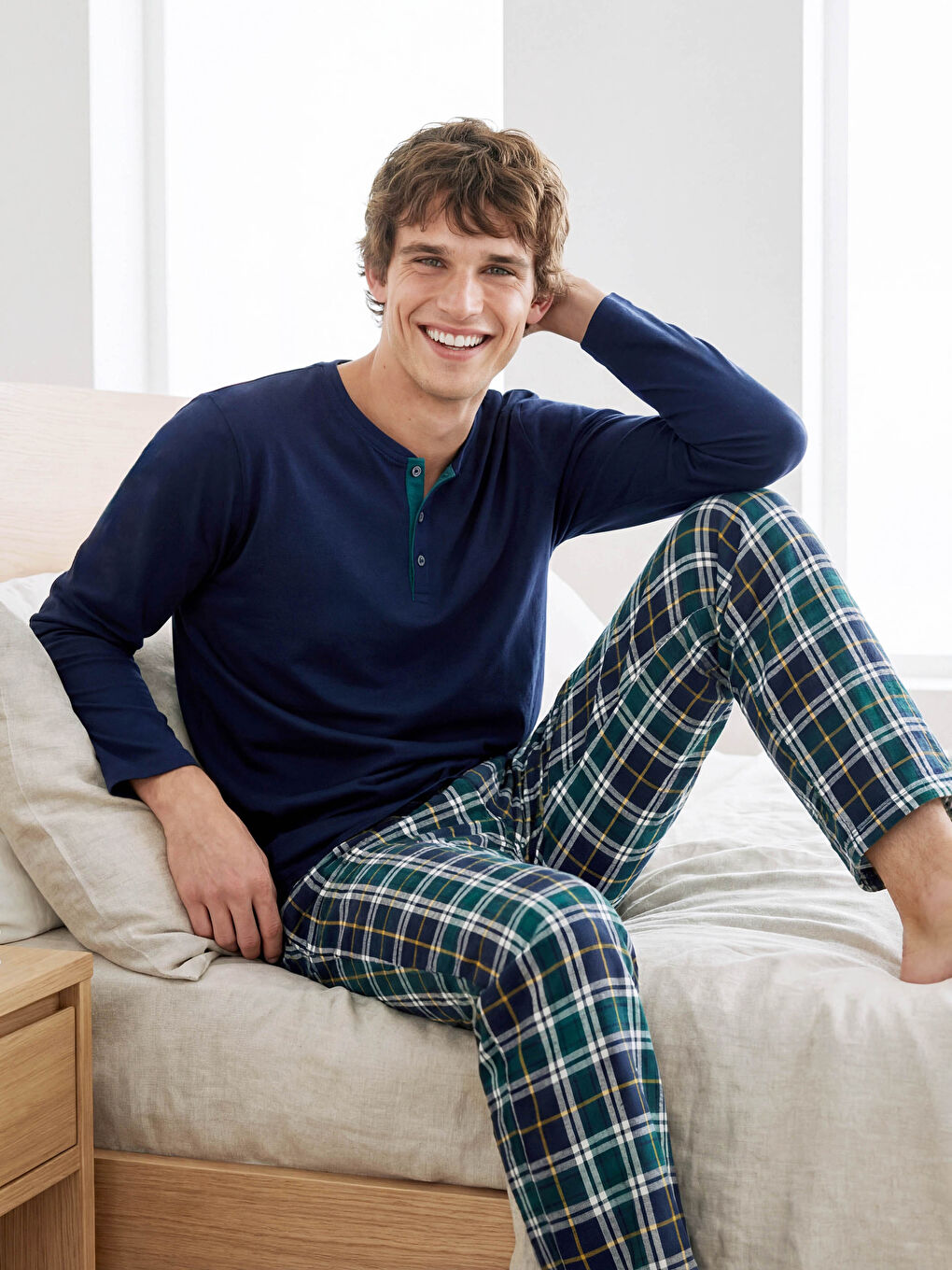 Regular Fit Plaid Men's Pyjamas Set-1