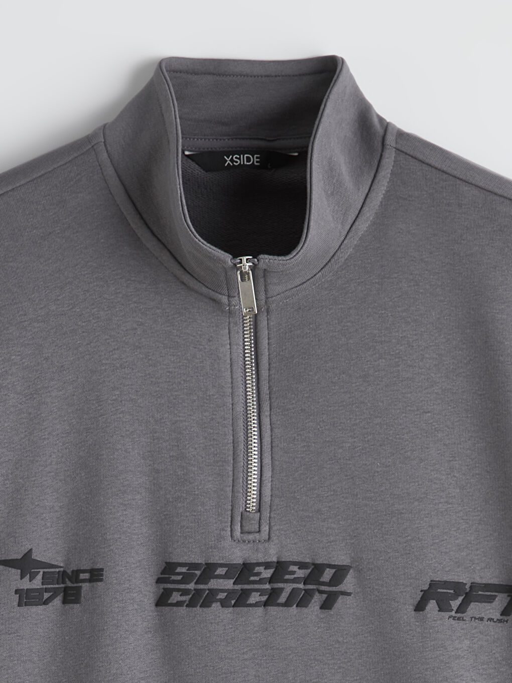 Gri Dik Yaka Baskılı Erkek Sweatshirt-1