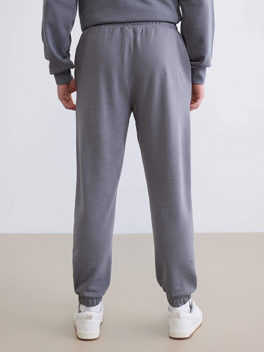 Мъжки джогъри с обикновена кройка-3