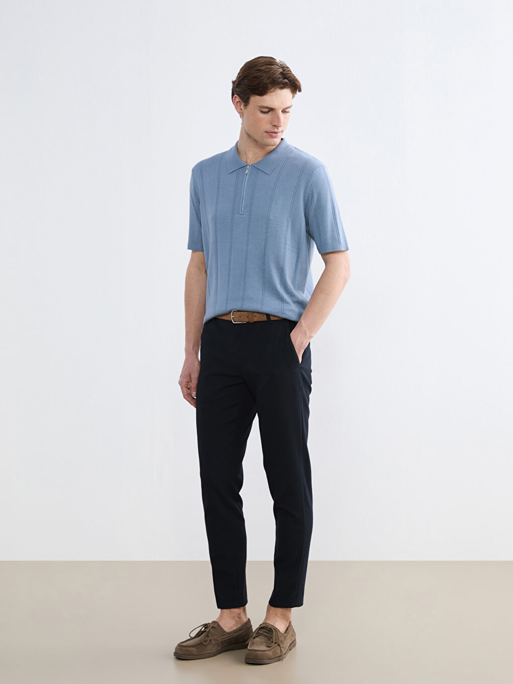 Мужской свитер с воротником поло и коротким рукавом-1