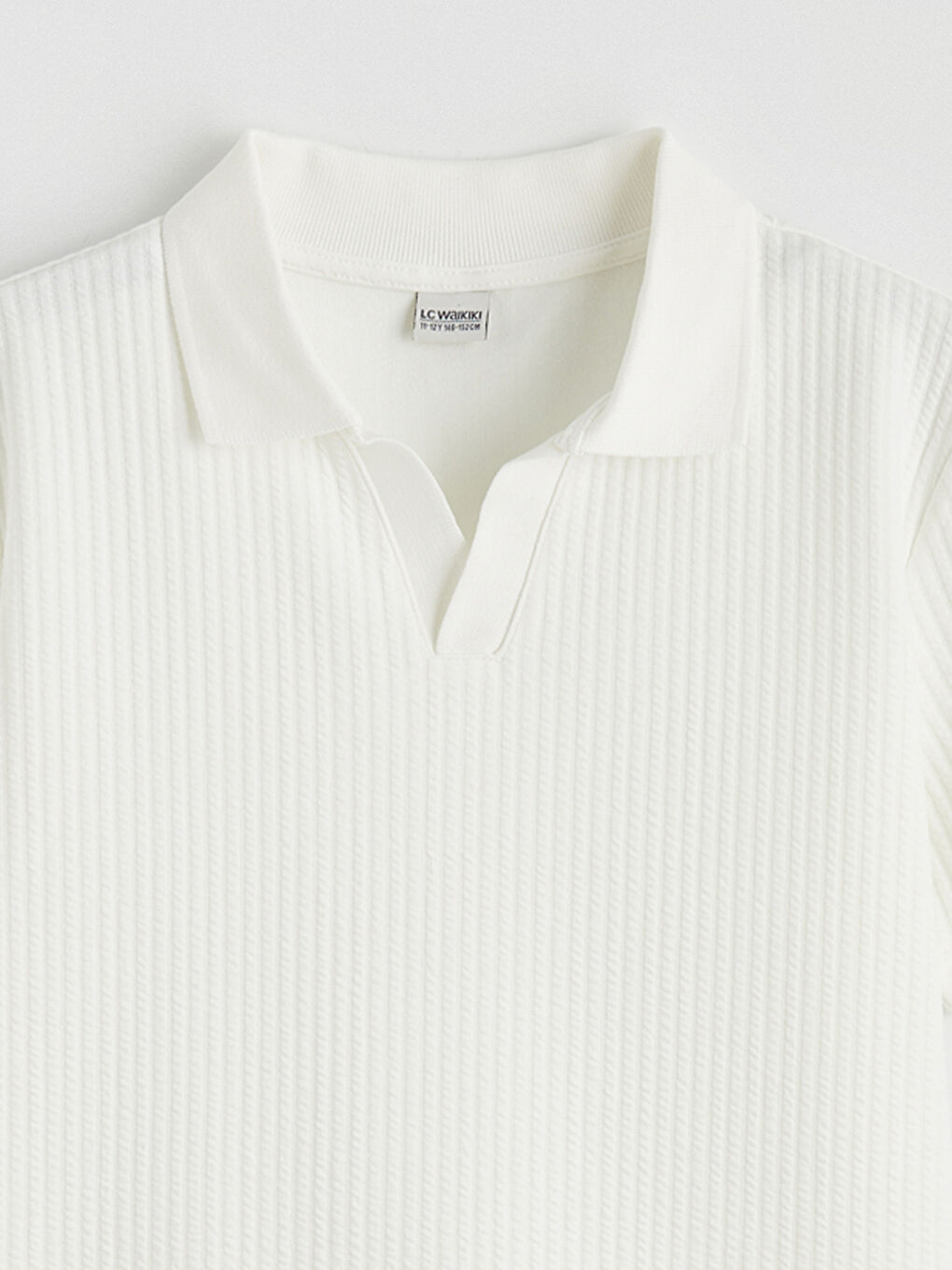 Ekru Polo Yaka Dokulu Erkek Çocuk Tişört-1