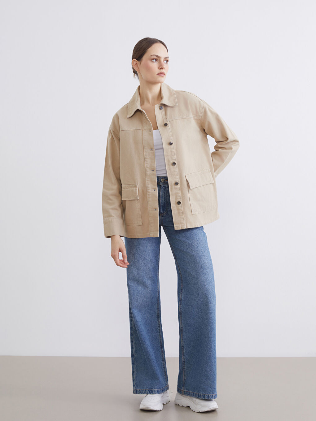 Bej Gömlek Yaka Kadın Ceket-1