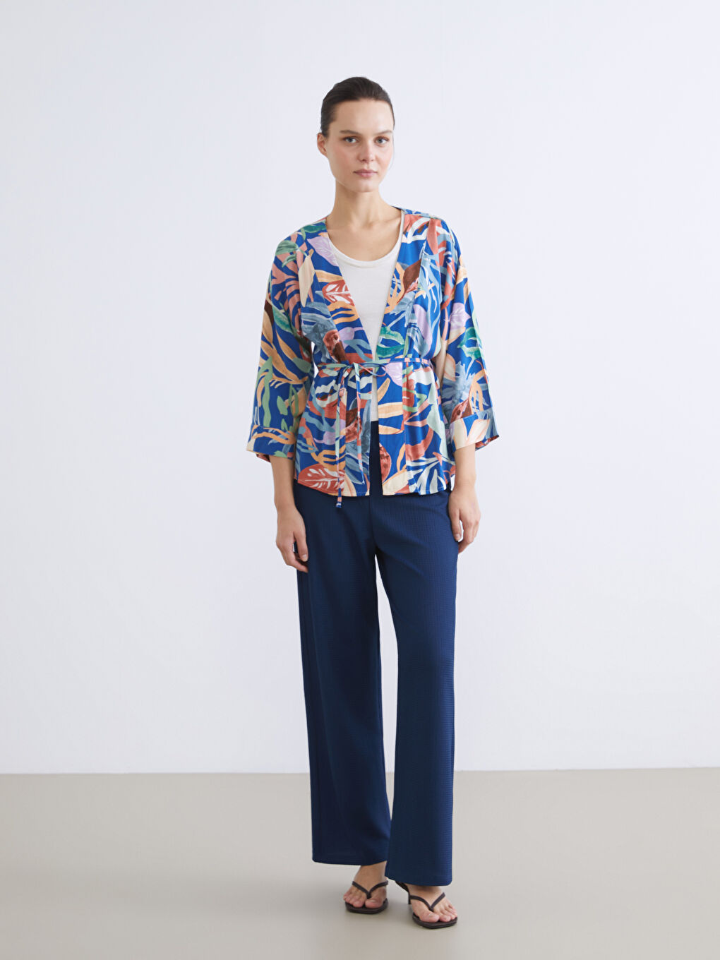 Shawl Collar Patterned Women's Kimono with Sash-1