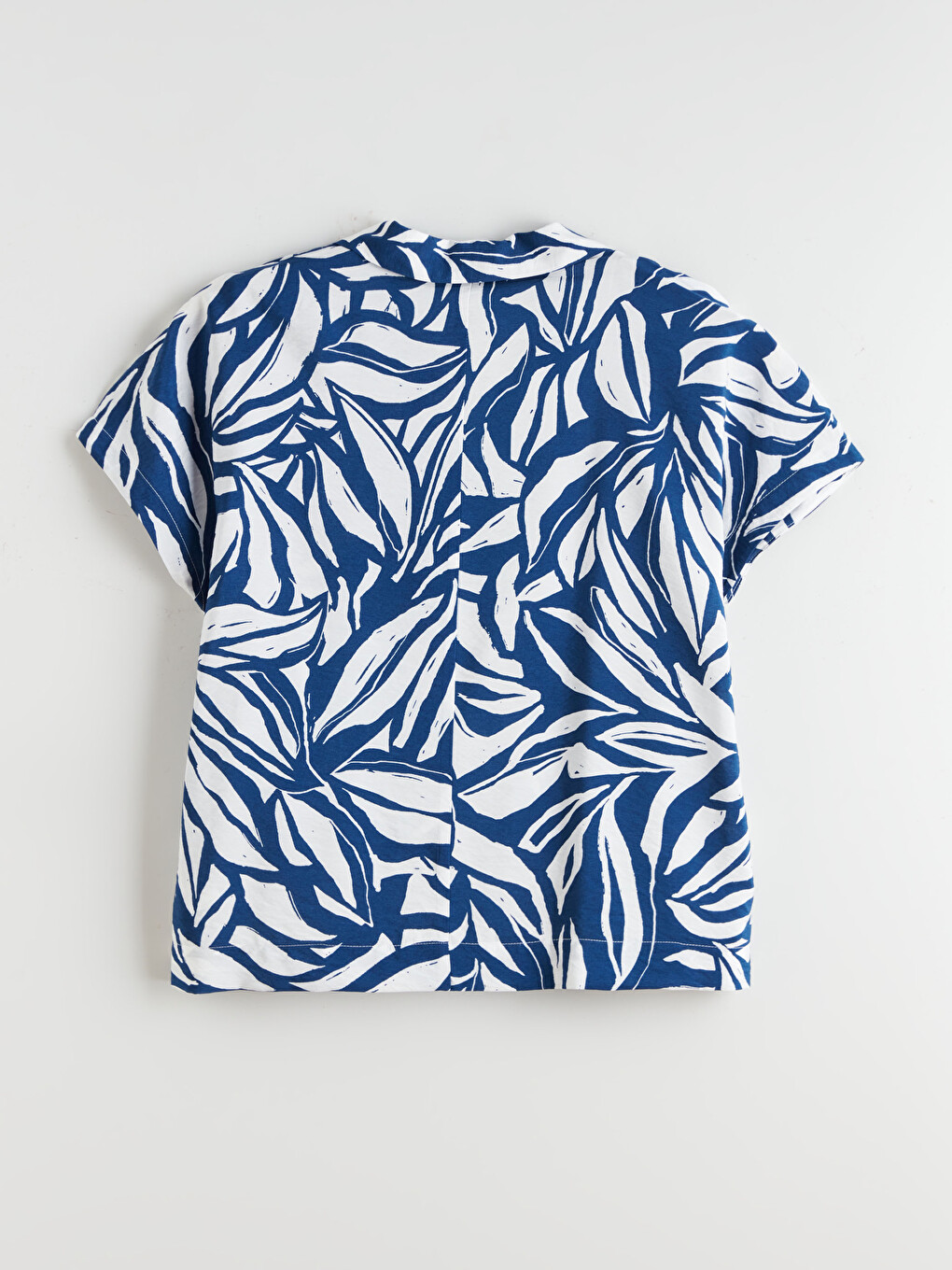 Collared Neck Patterned Oversize Blouse-5