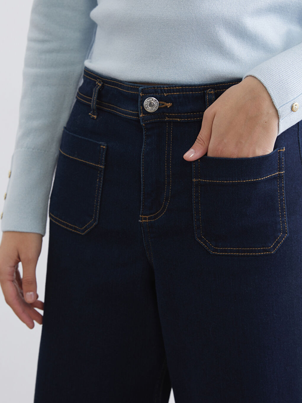 Women's Wide Leg Jean-2