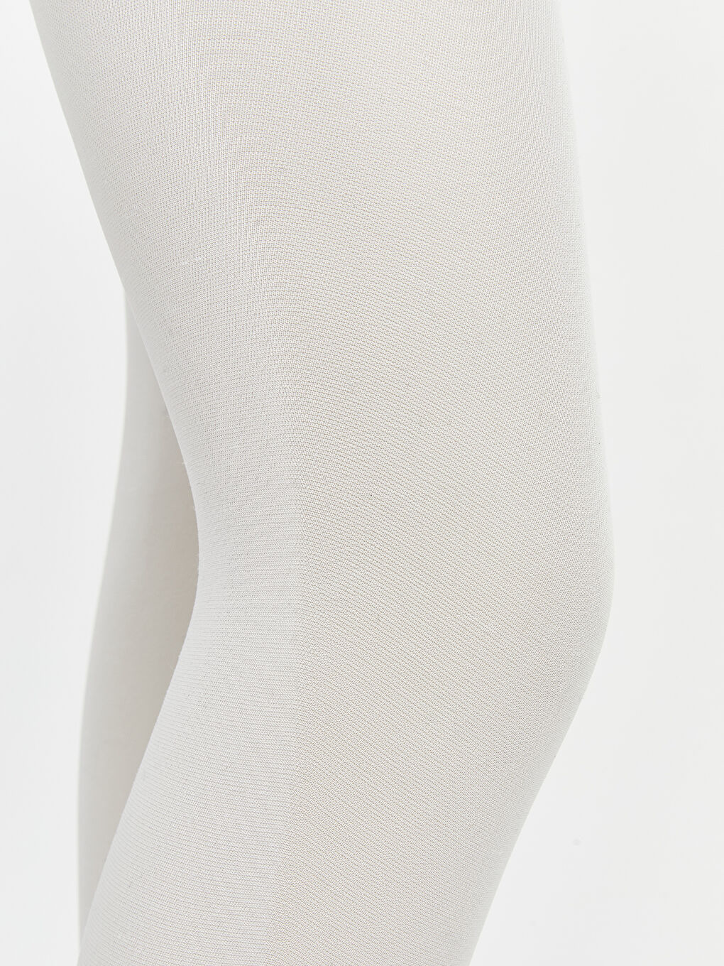 Beyaz İnce Kız Çocuk Külotlu Çorap-1