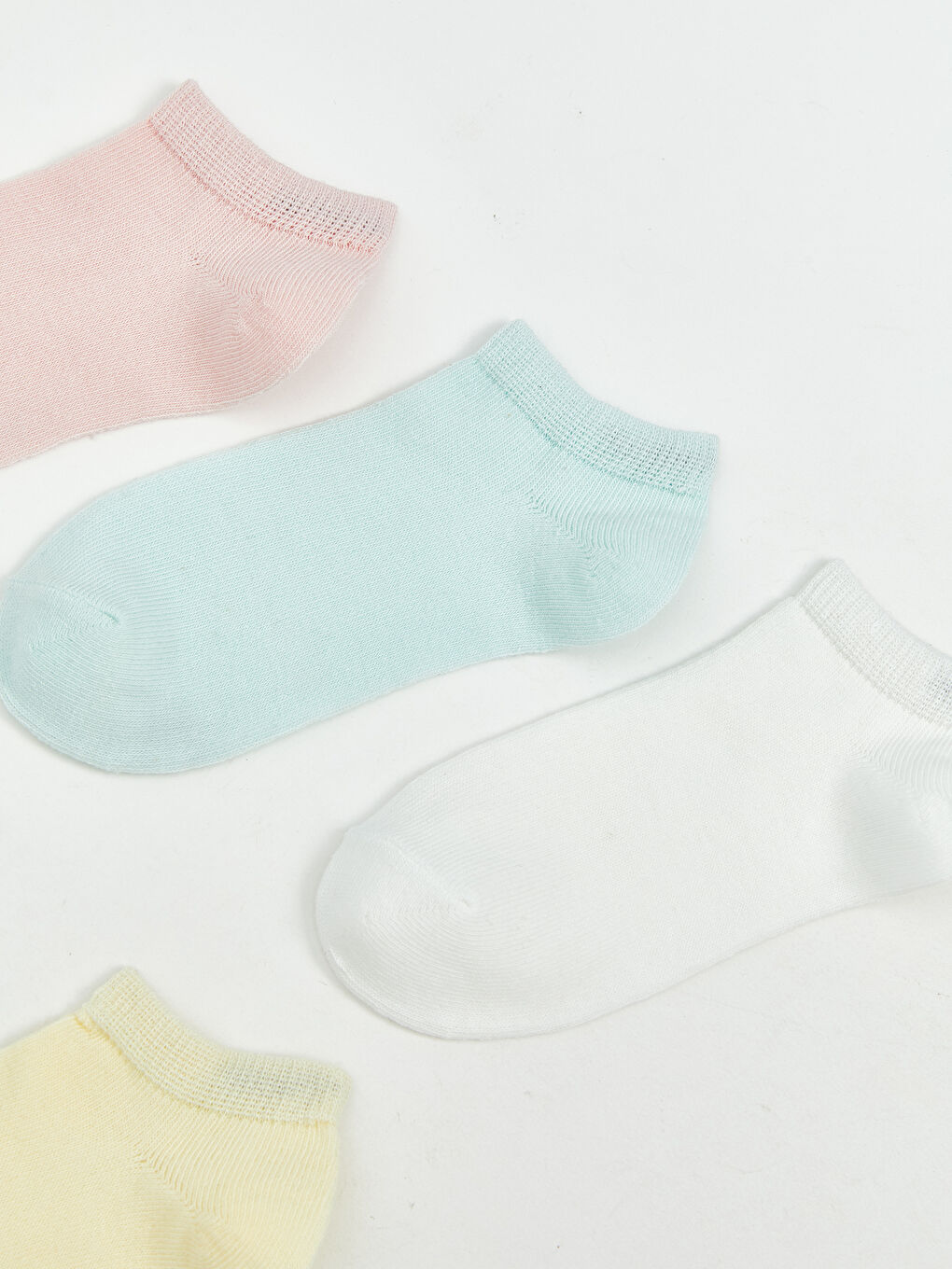 گۆرەوی ڕاهێنەر په‌مه‌یی کچ-1