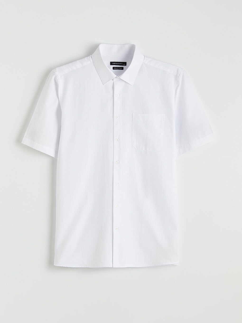Beyaz Klasik Yaka Kısa Kollu Regular Fit Erkek Gömlek