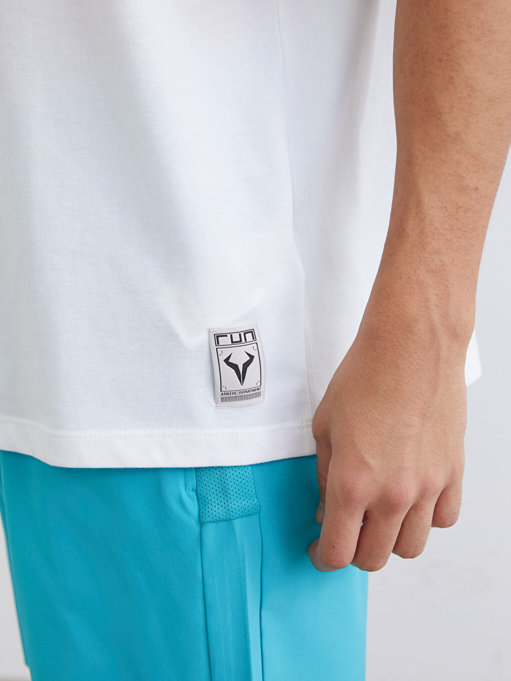 Beyaz Bisiklet Yaka Erkek Spor Tişört-2