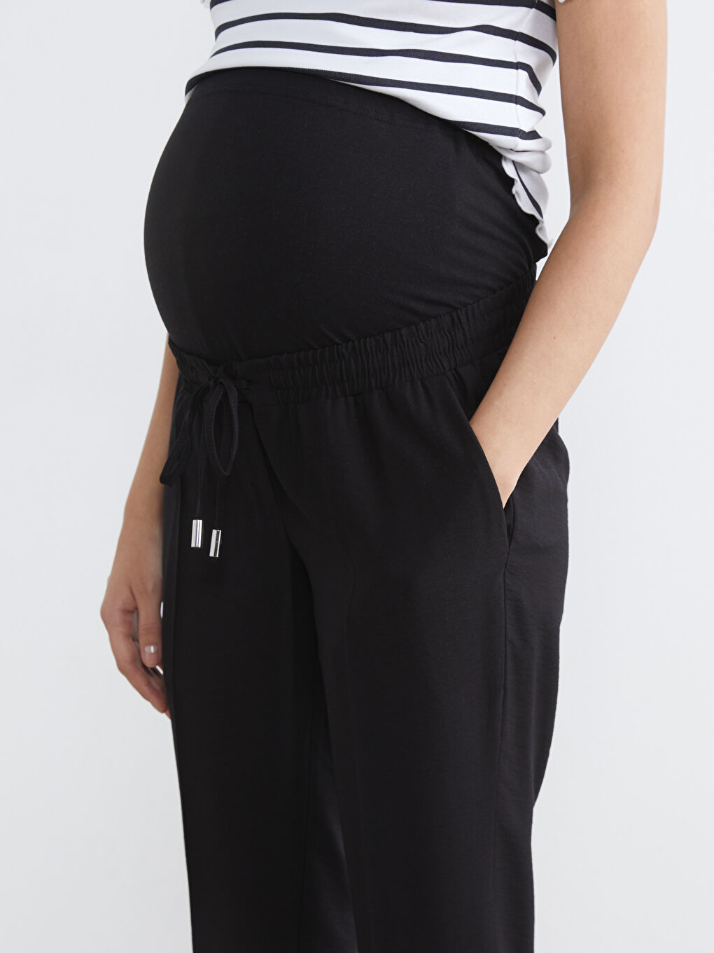 Женские брюки морковного кроя с эластичным поясом-2