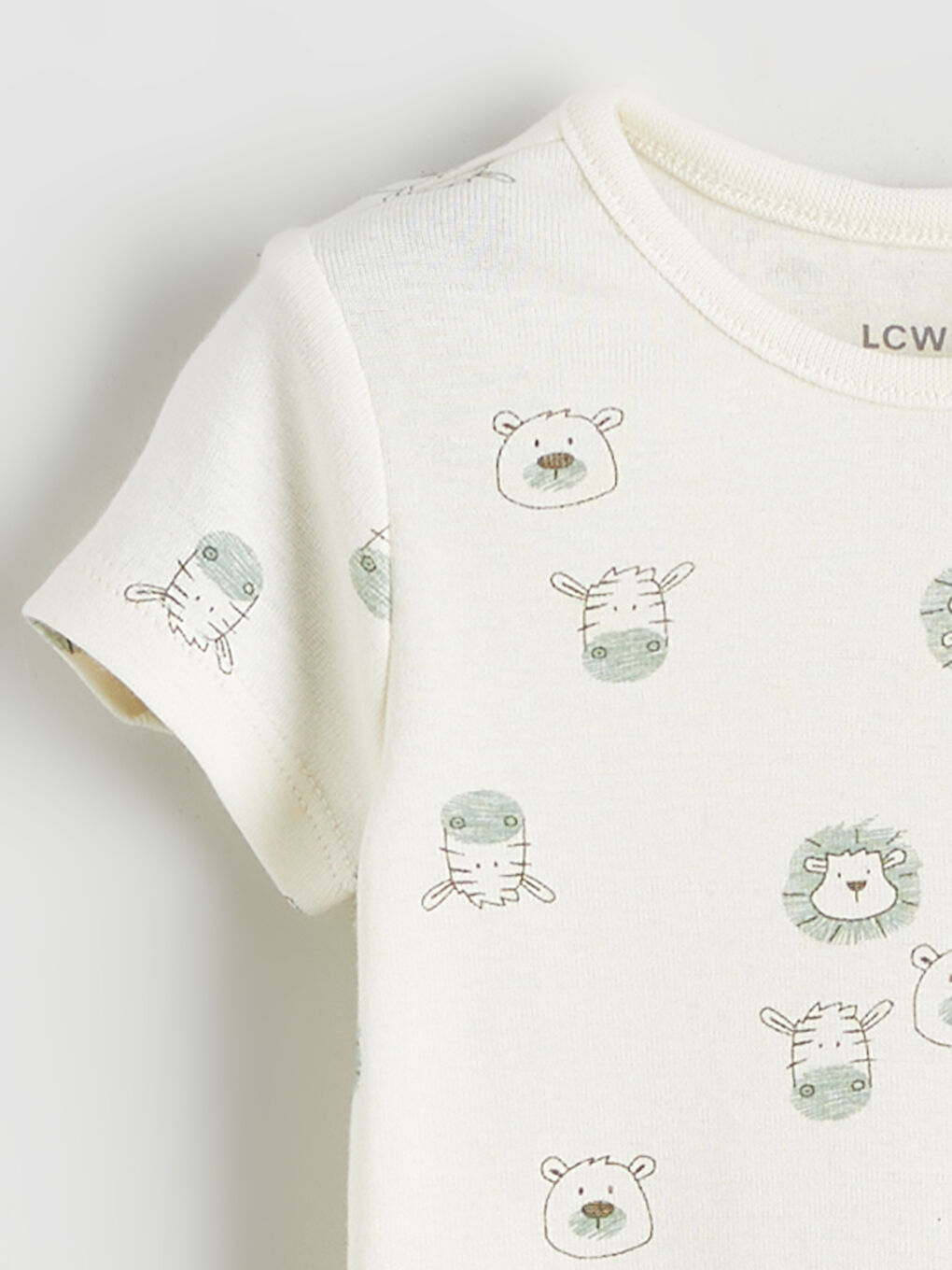 طقم بودي سوت قطعتين بنقشة مع كباسات إغلاق للأولاد الصغيرين.-2